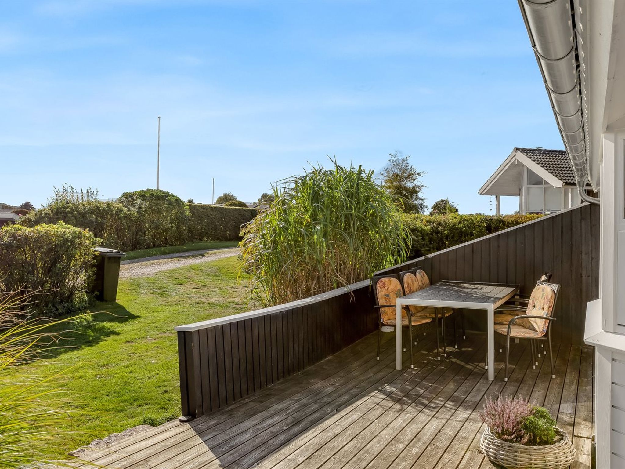"Tjarven" - 350m from the sea - Buiten