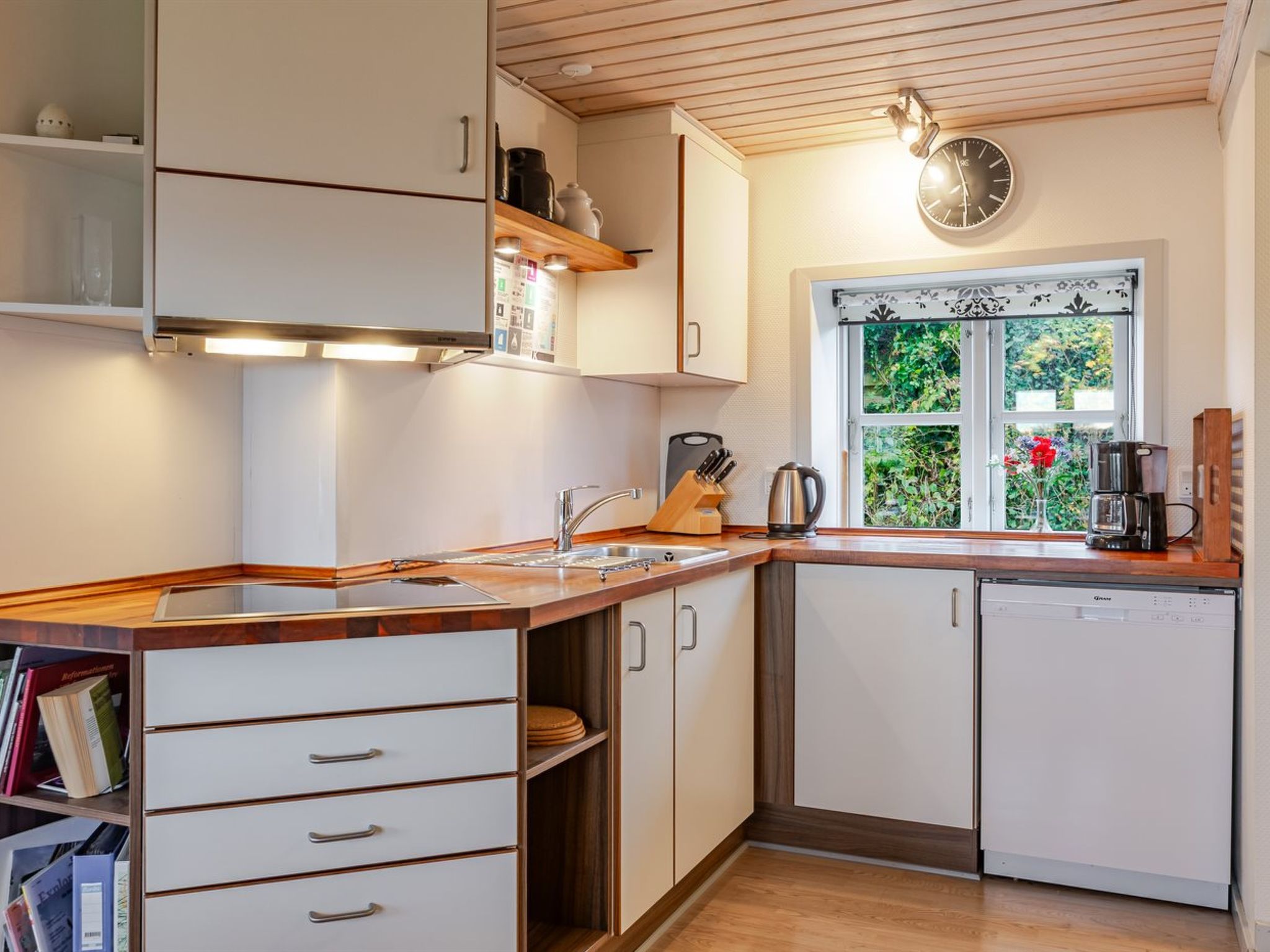"Arvi" - 100m from the sea - Dedans