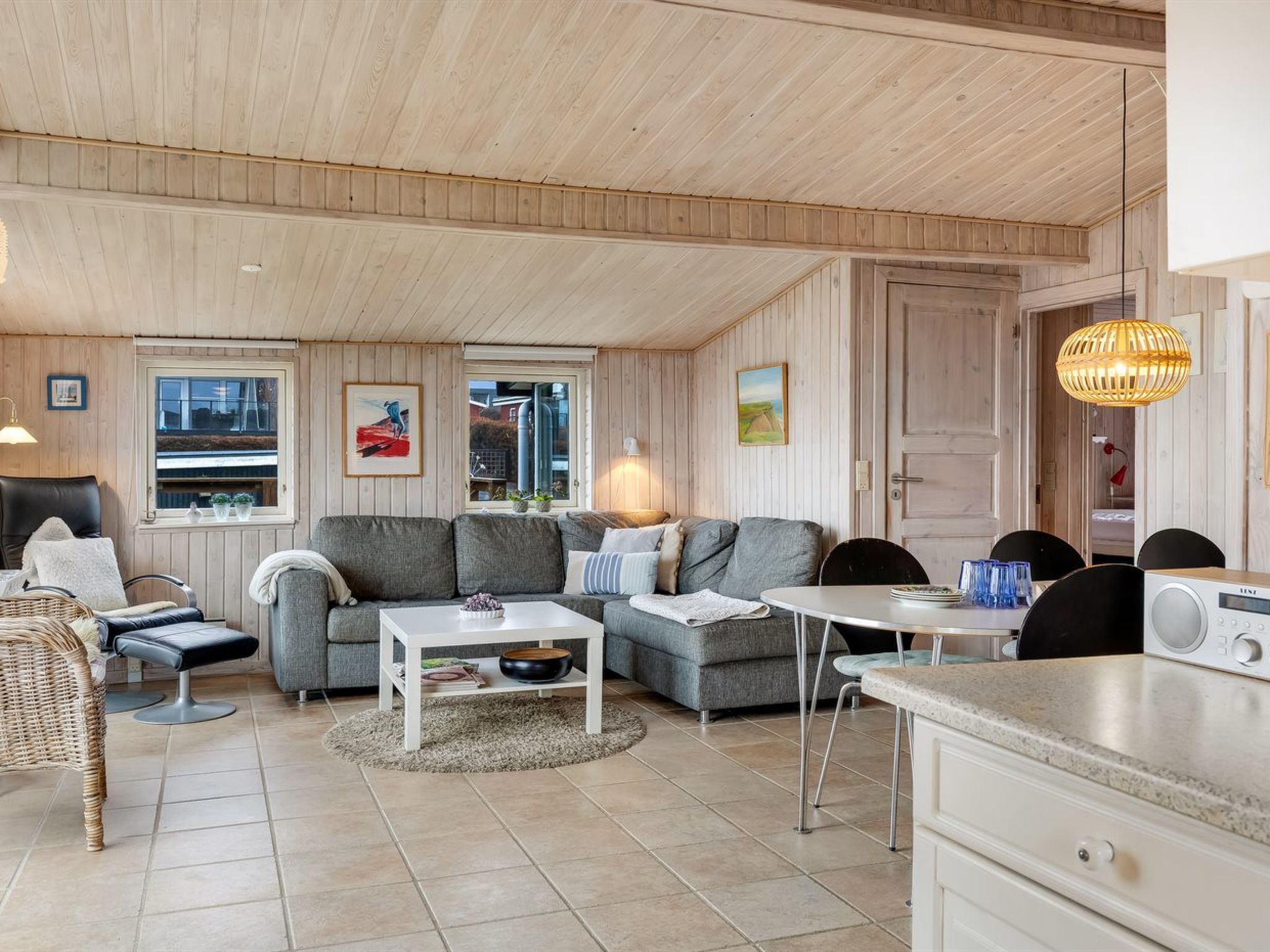 "Reima" - 550m from the sea - Drinnen