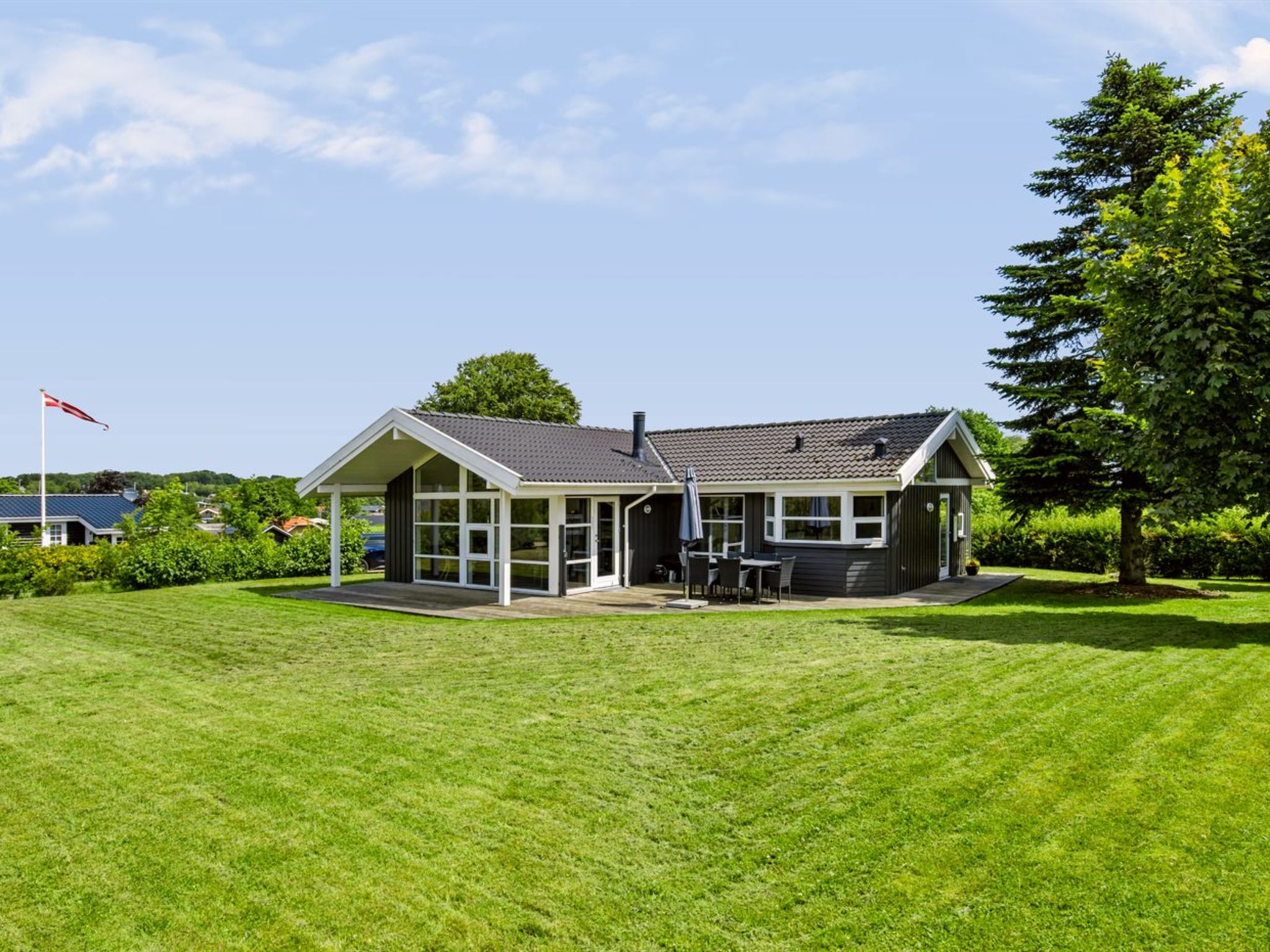 "Hedvig" - 500m from the sea - Buiten