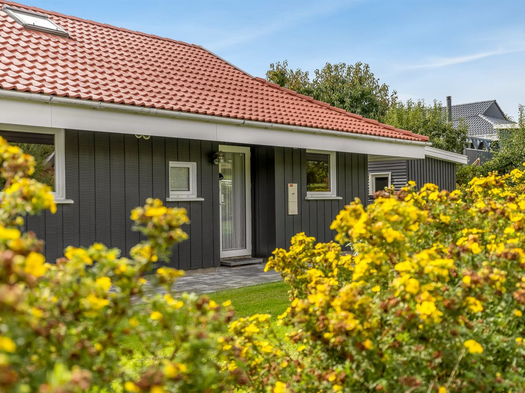 "Helrun" - 800m from the sea - Buiten