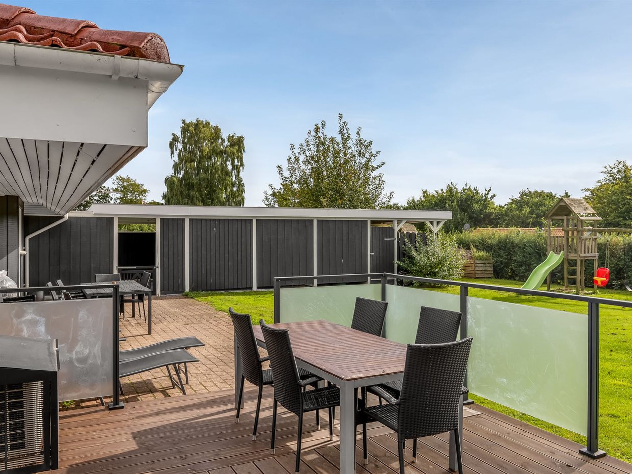 "Helrun" - 800m from the sea - Buiten