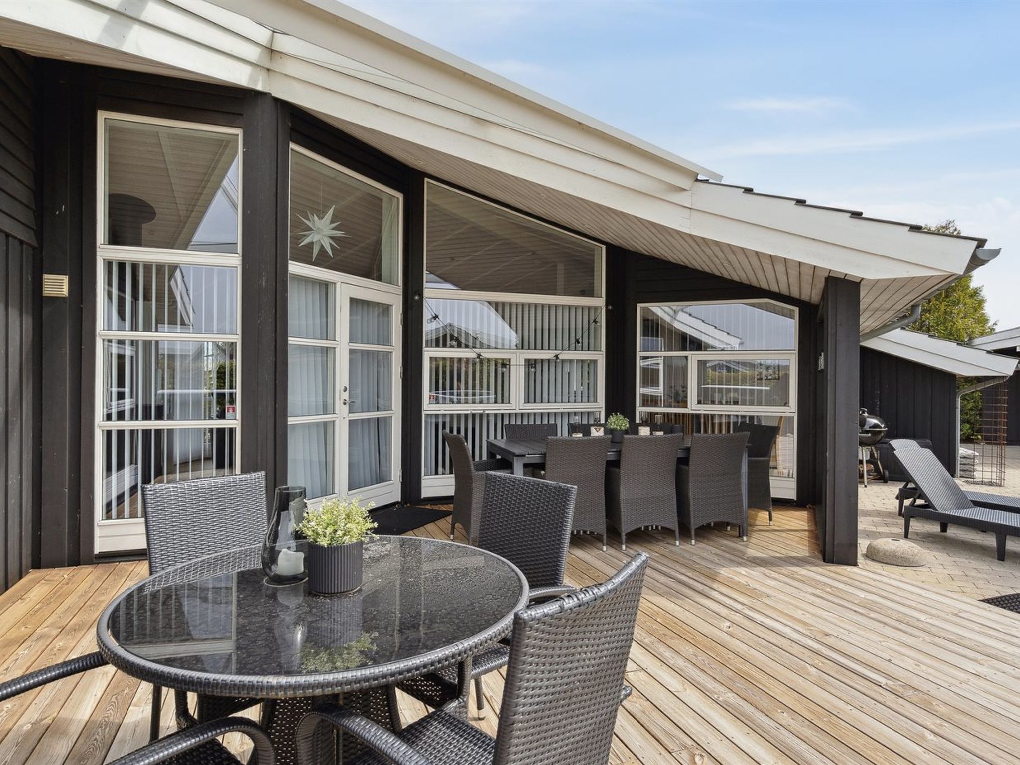 "Arnod" - 400m from the sea-Buiten