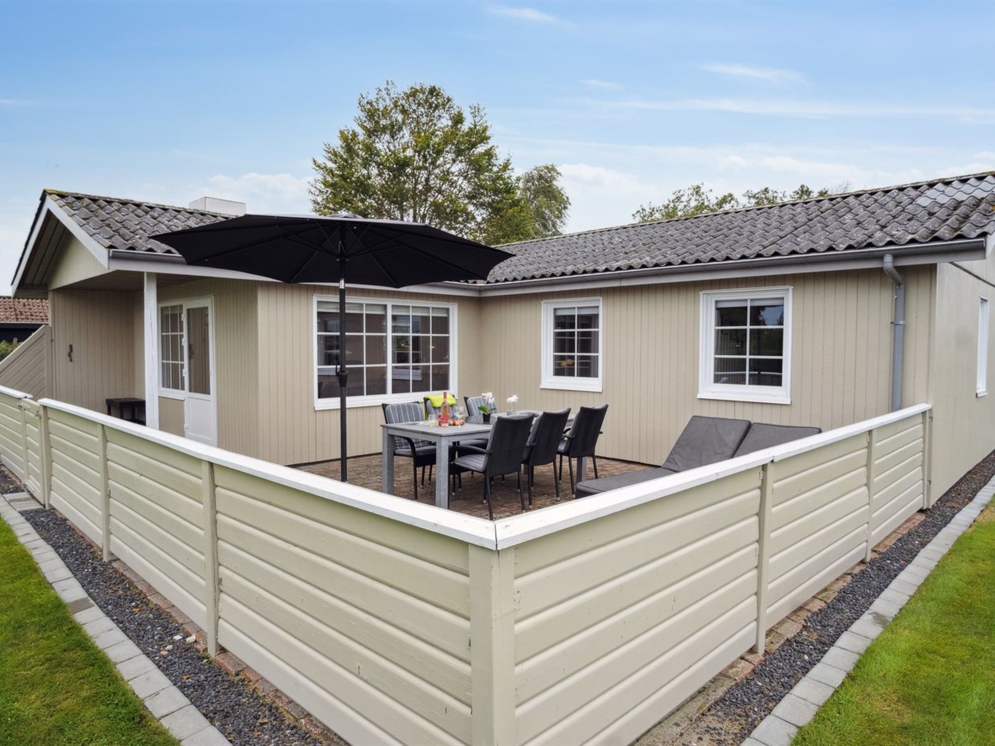 "Haralda" - 300m from the sea - Buiten