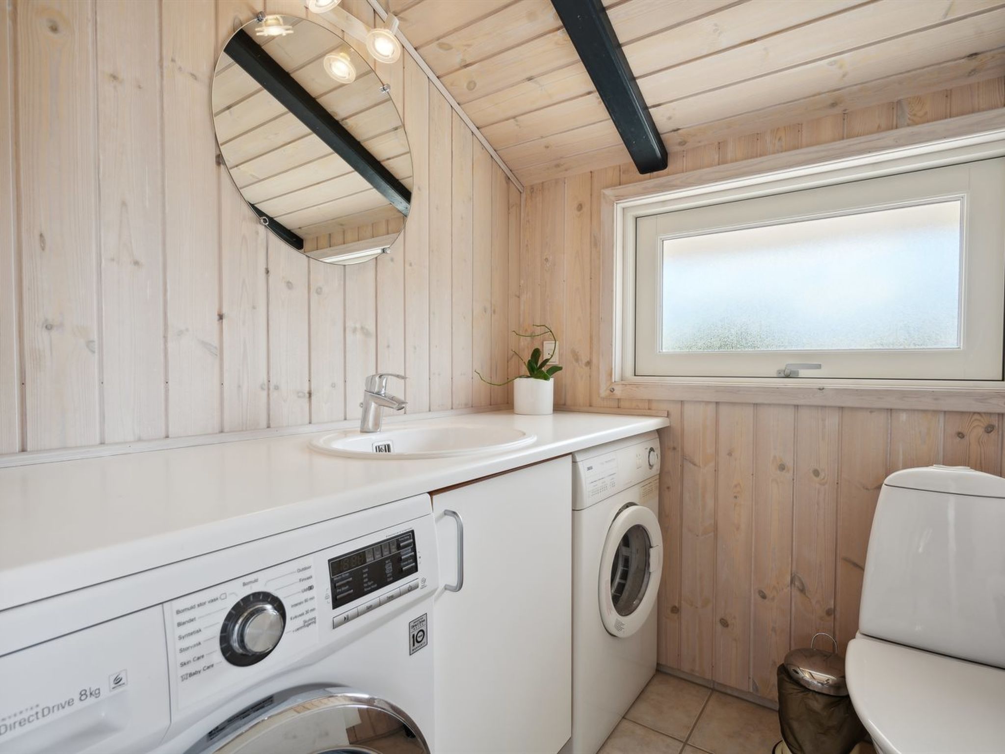 "Inge" - 300m from the sea - Binnen
