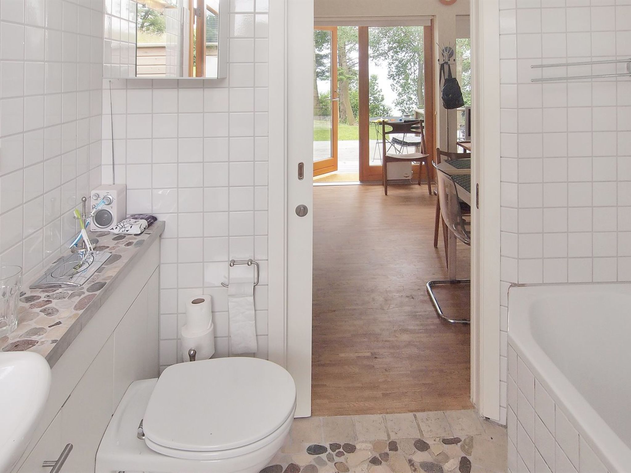 "Pirjo" - 50m from the sea-Drinnen