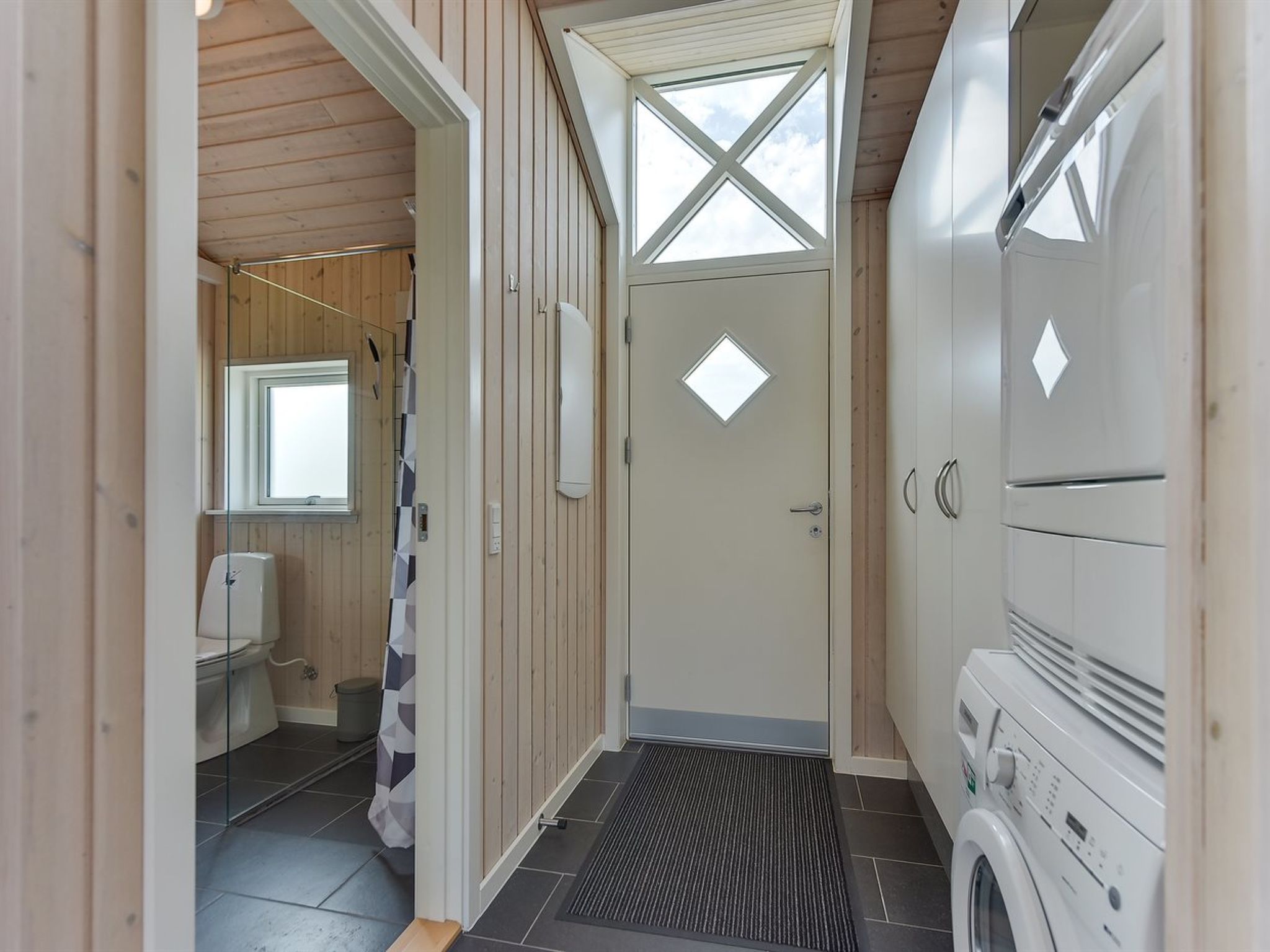 "Iorund" - 550m from the sea - Drinnen