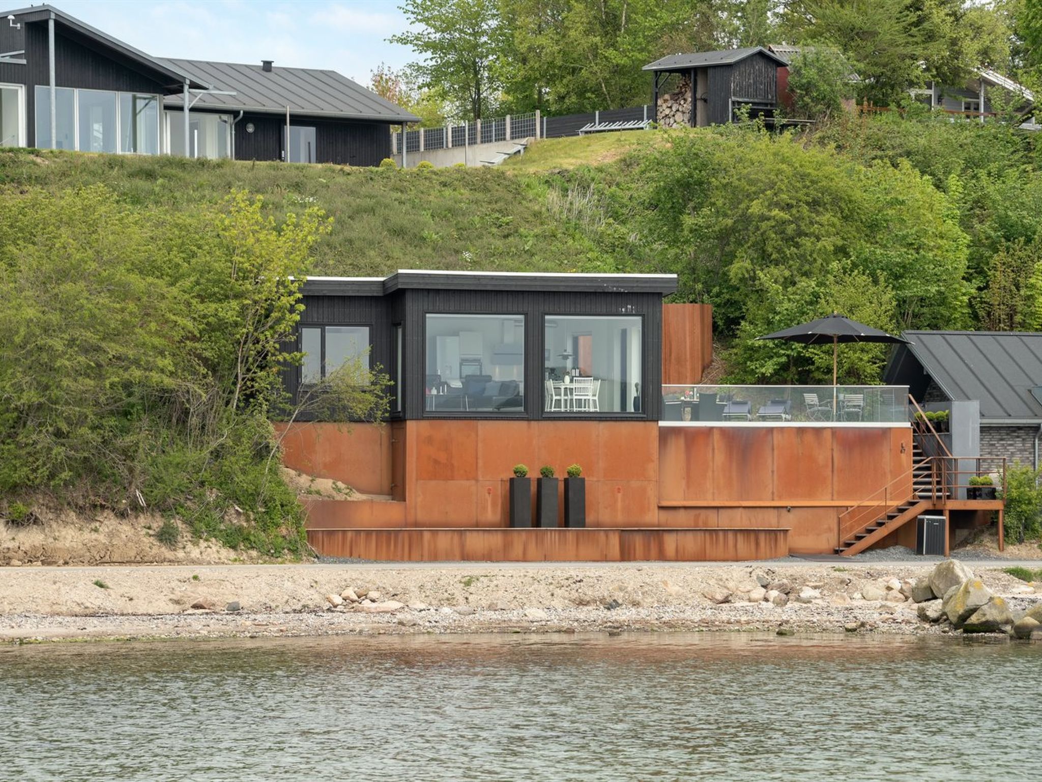 "Florinda" - 10m from the sea