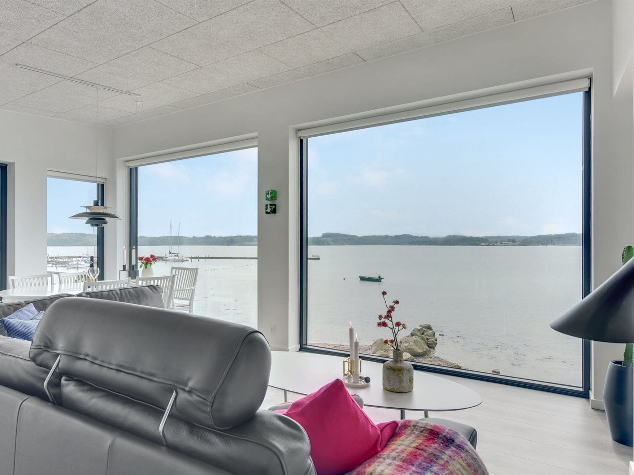 "Florinda" - 10m from the sea