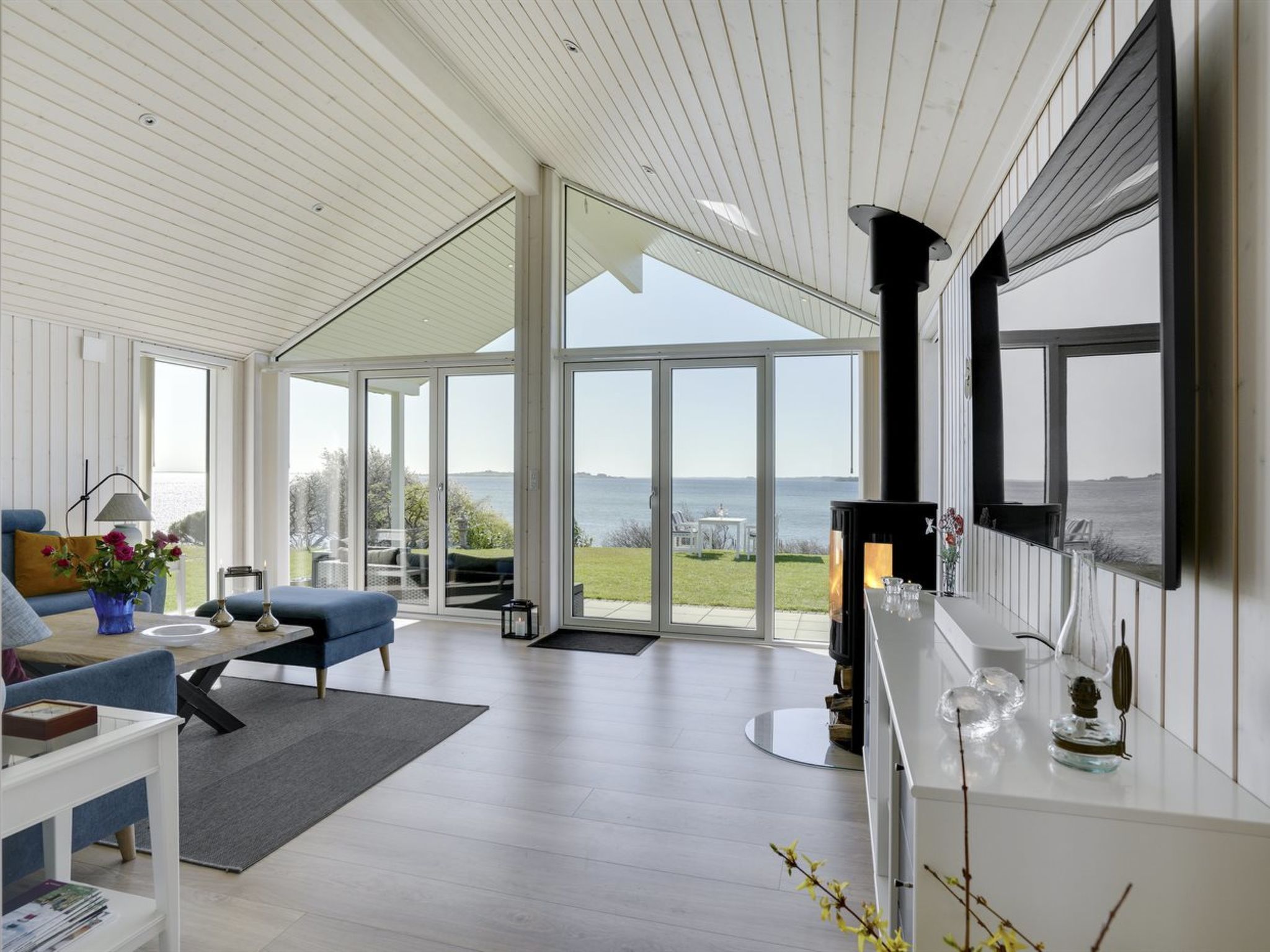 "Lander" - 20m from the sea-Binnen