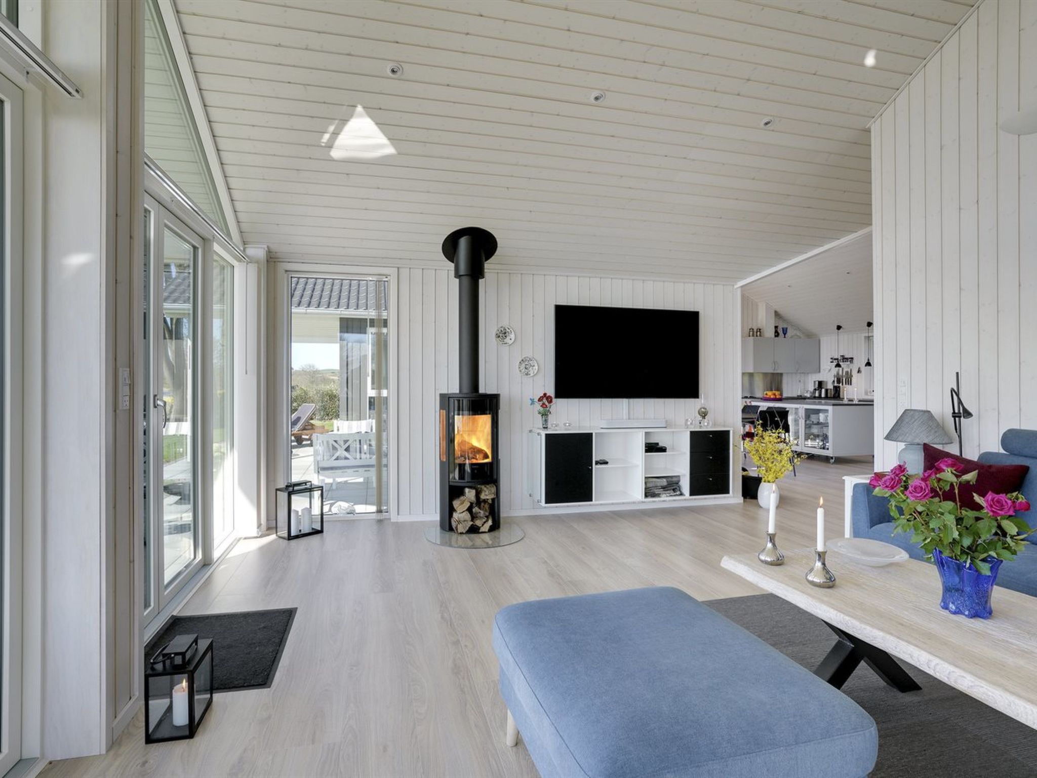"Lander" - 20m from the sea-Binnen