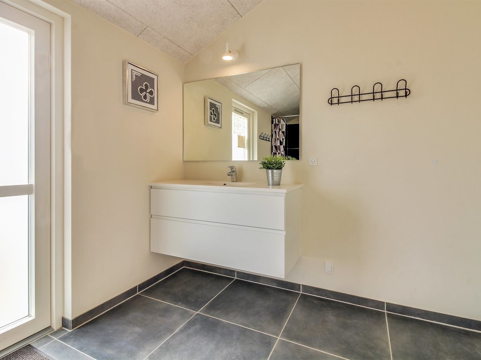 "Yakari" - 300m from the sea - Drinnen