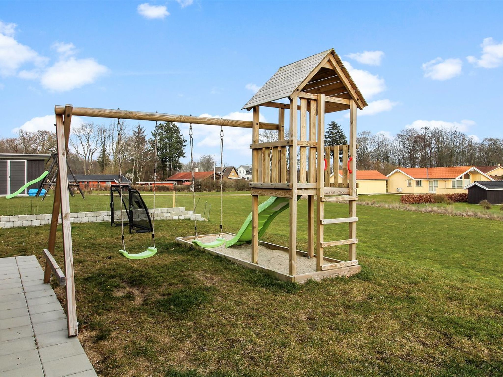 "Yakari" - 300m from the sea - Draußen