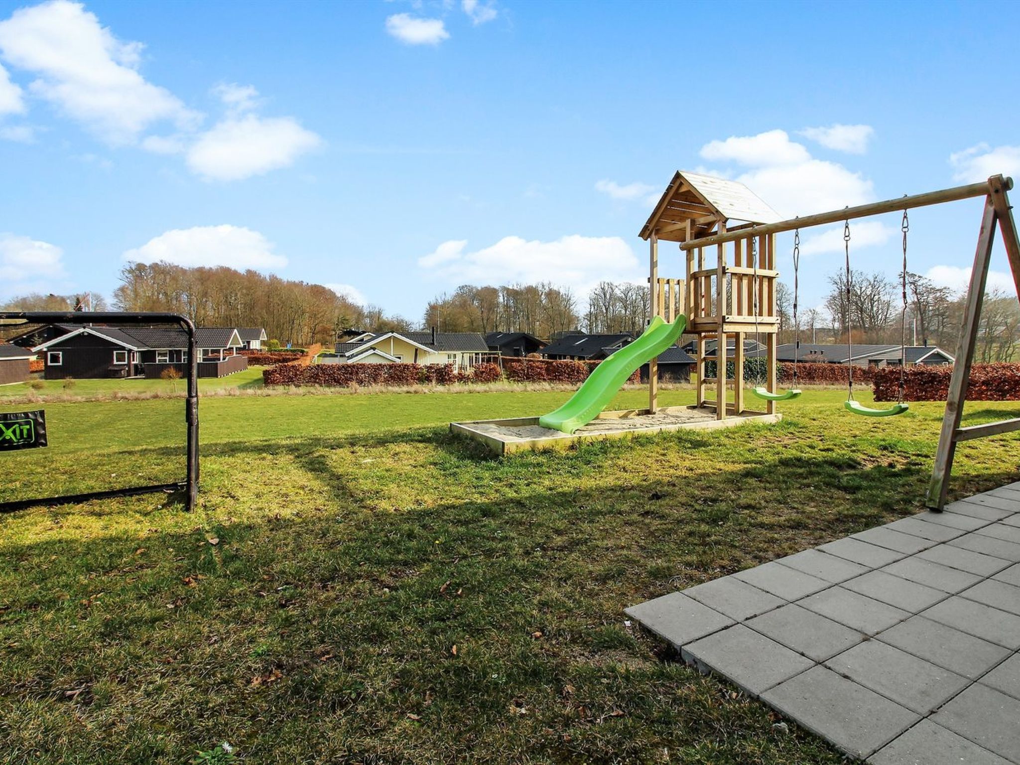 "Yakari" - 300m from the sea - Draußen