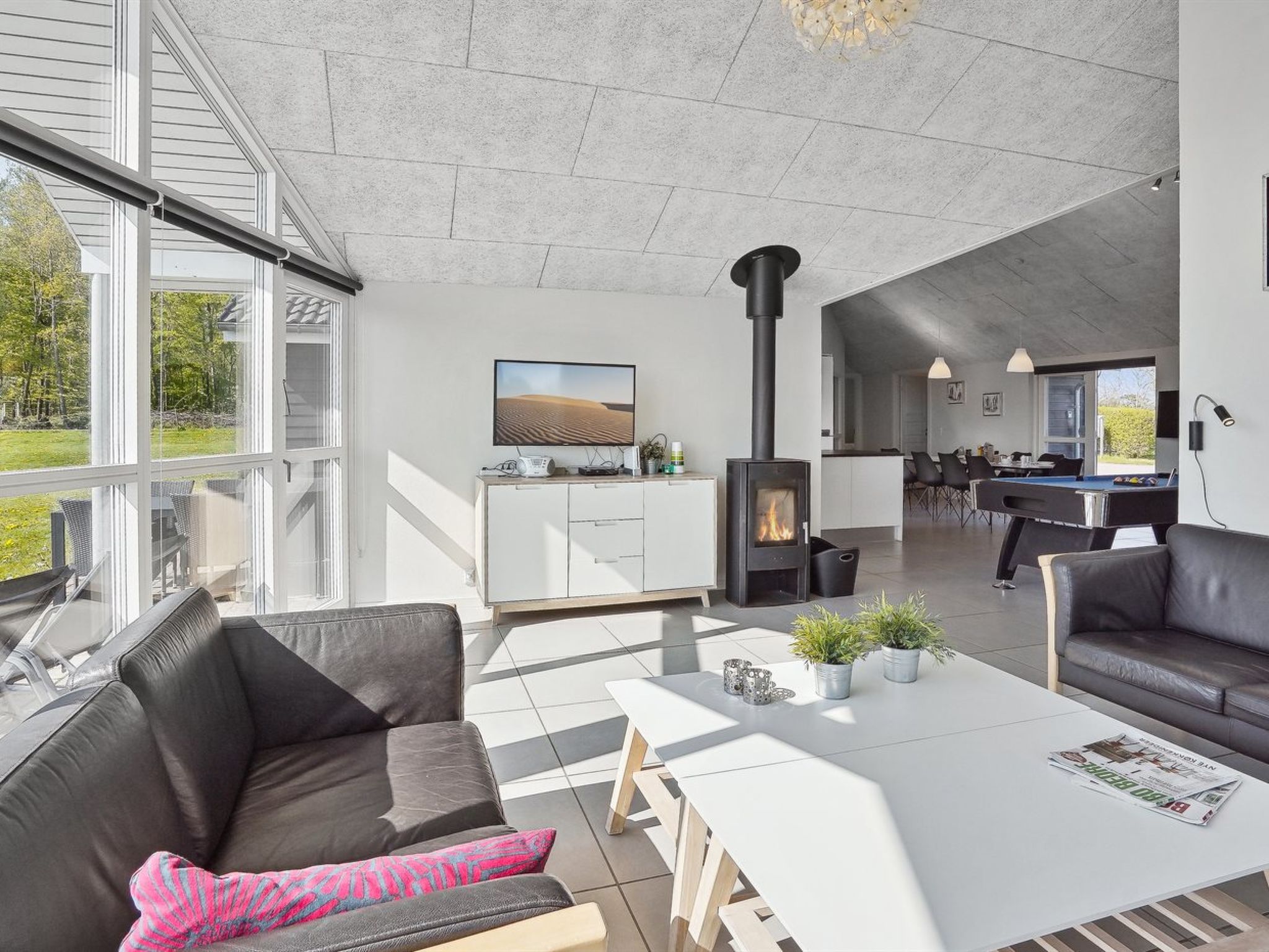 "Tenaya" - 200m from the sea - Binnen