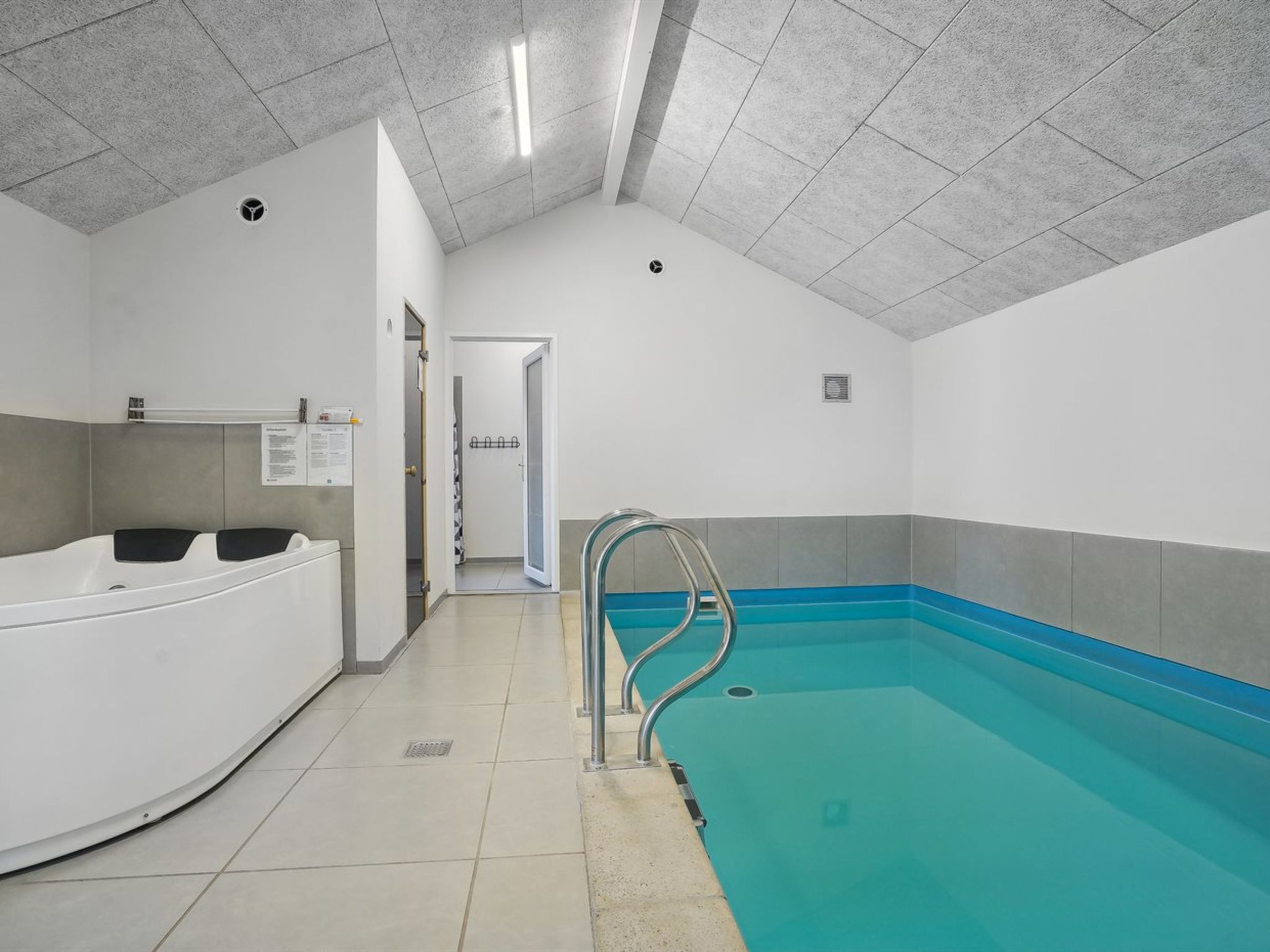 "Tenaya" - 200m from the sea - Buiten