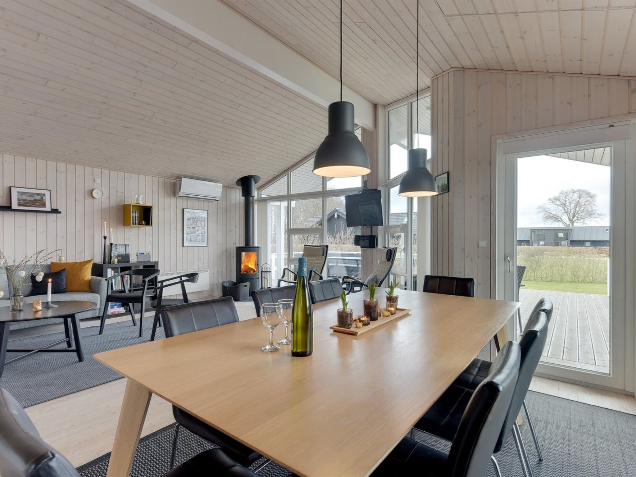 "Darja" - 300m from the sea - Binnen