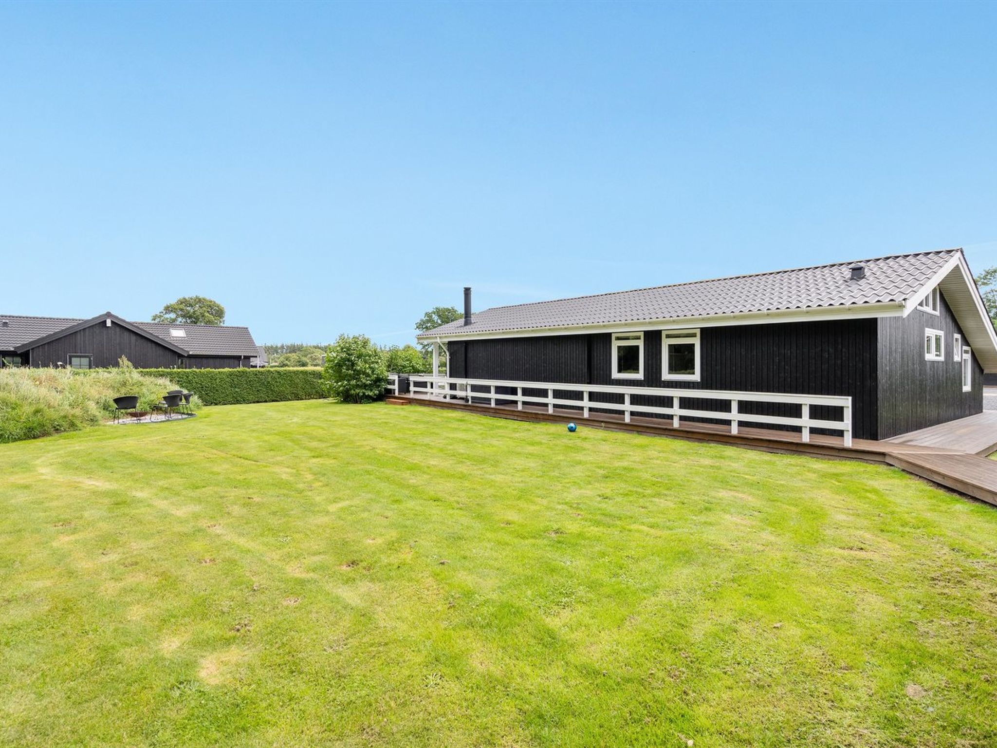"Darja" - 300m from the sea - Buiten