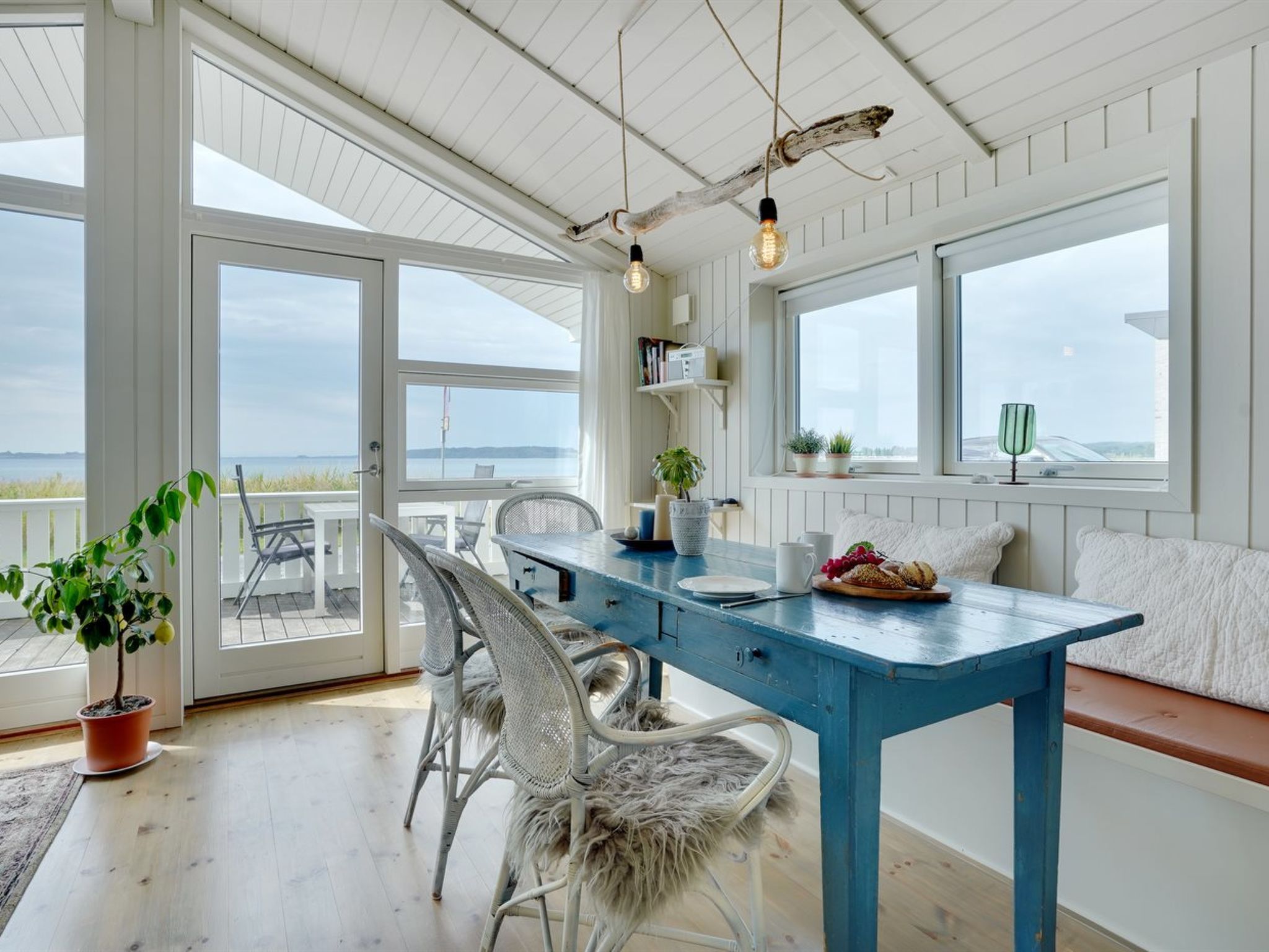"Liutulf" - 40m from the sea - Binnen