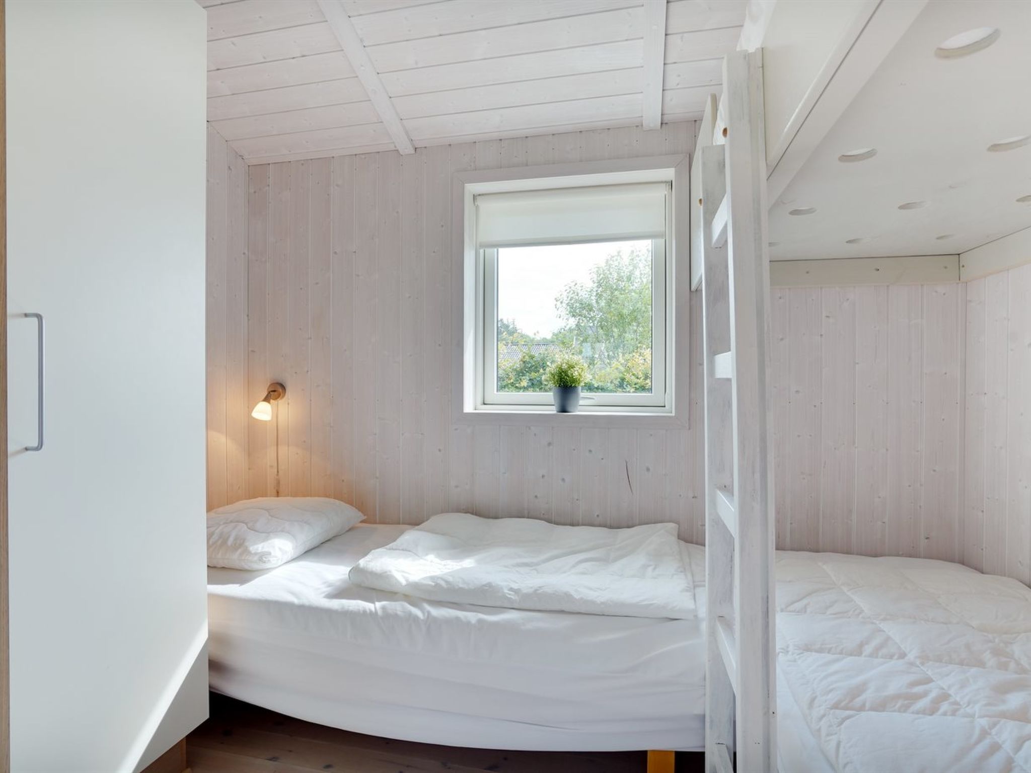 "Liutulf" - 40m from the sea - Binnen