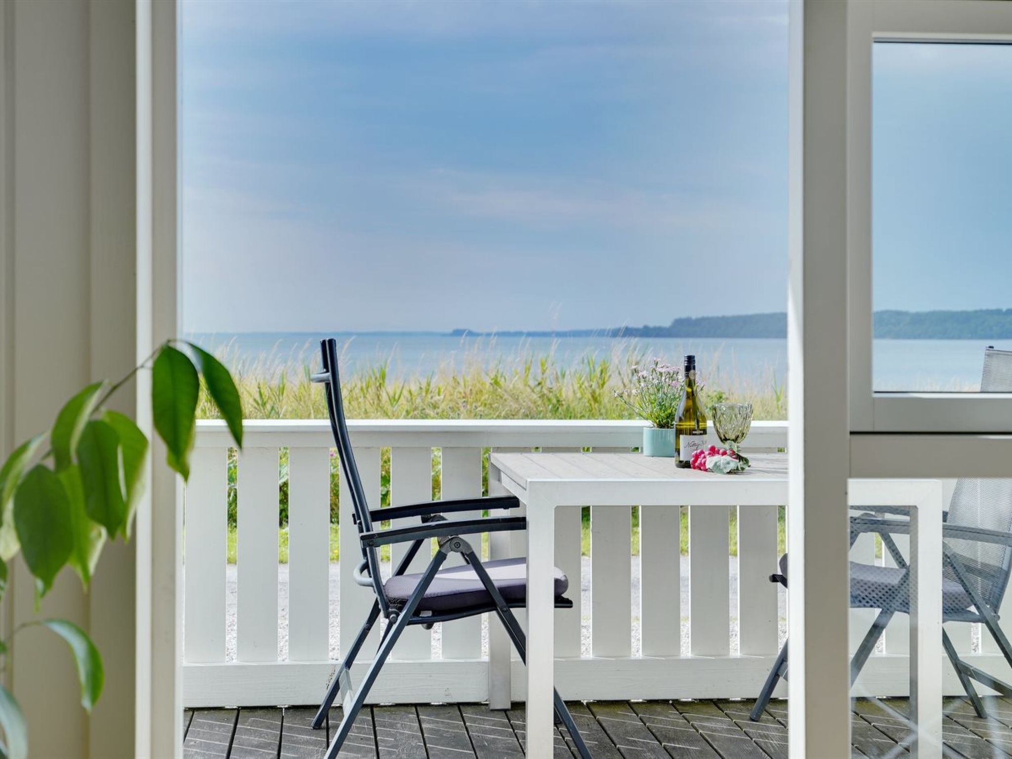 "Liutulf" - 40m from the sea - Buiten