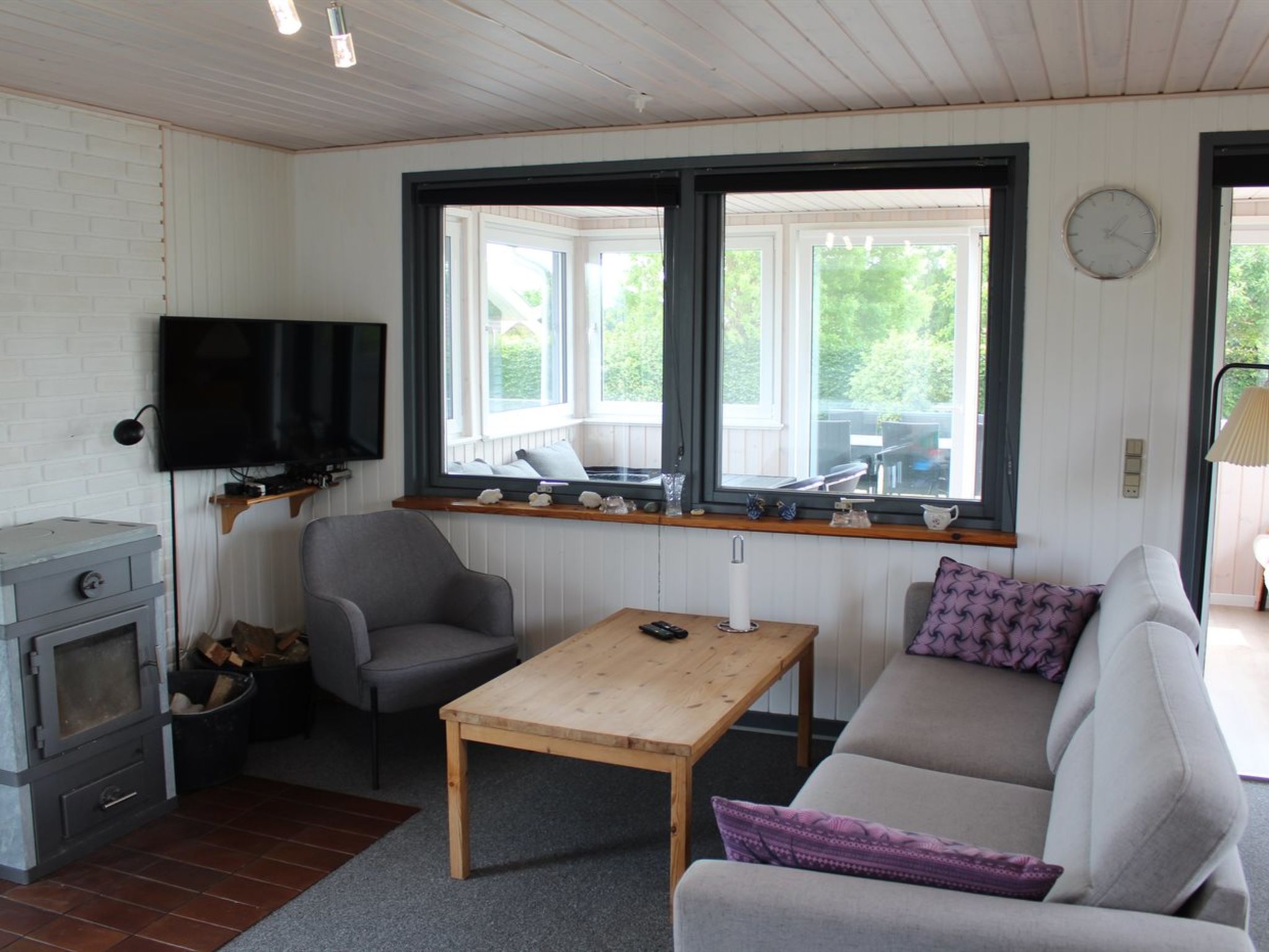 "Jannik" - 300m from the sea-Binnen