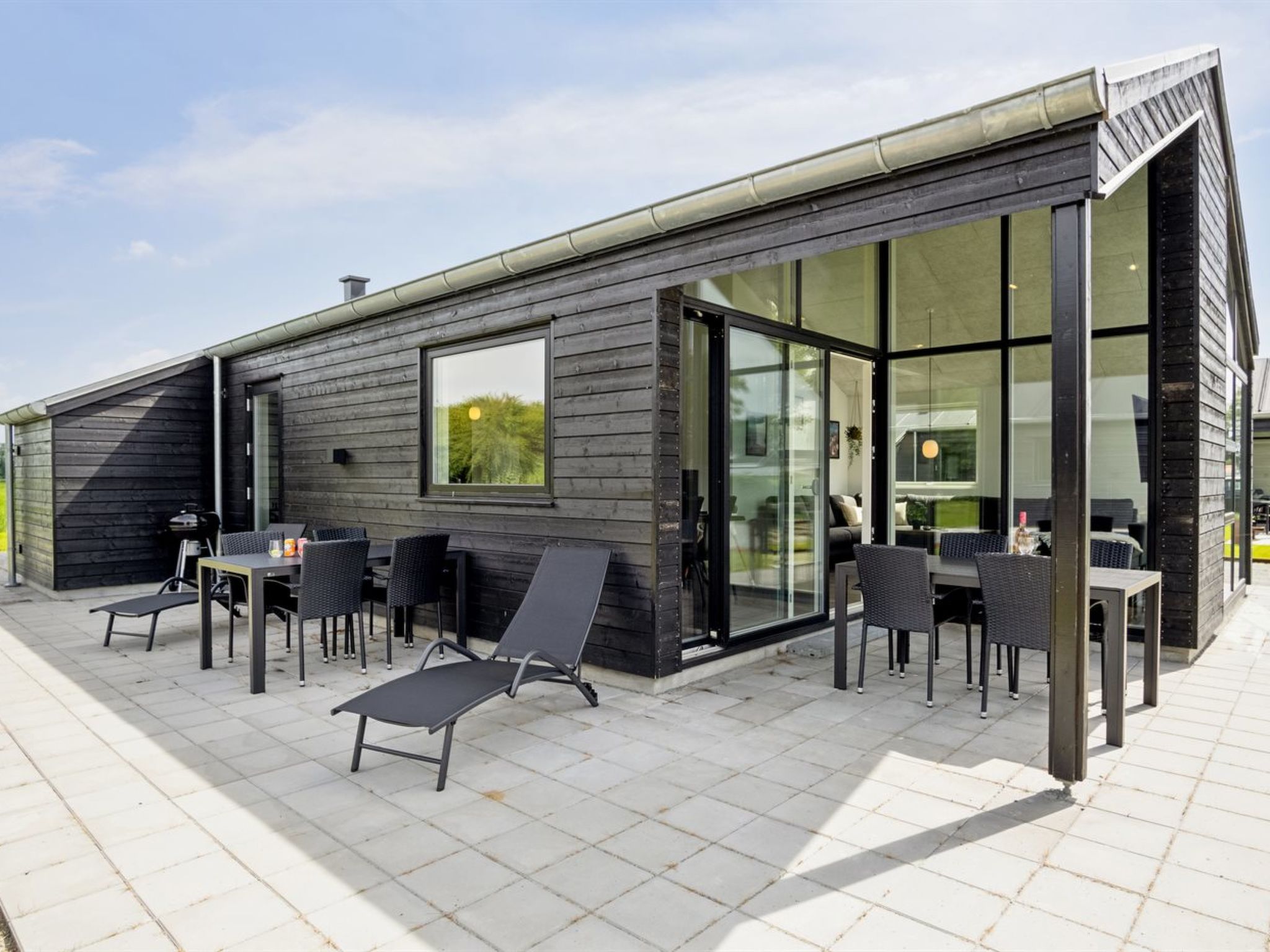 "Henryk" - 75m from the sea - Buiten