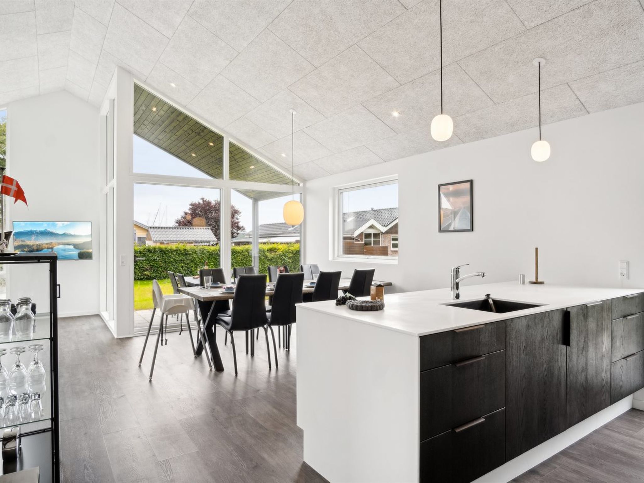 "Stygg" - 75m from the sea - Binnen