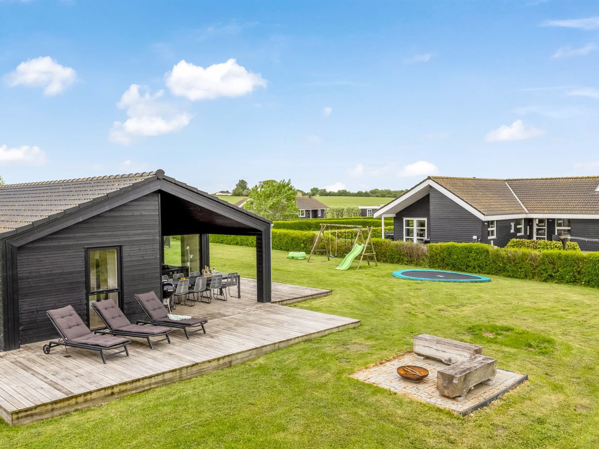 "Ehmi" - 750m from the sea