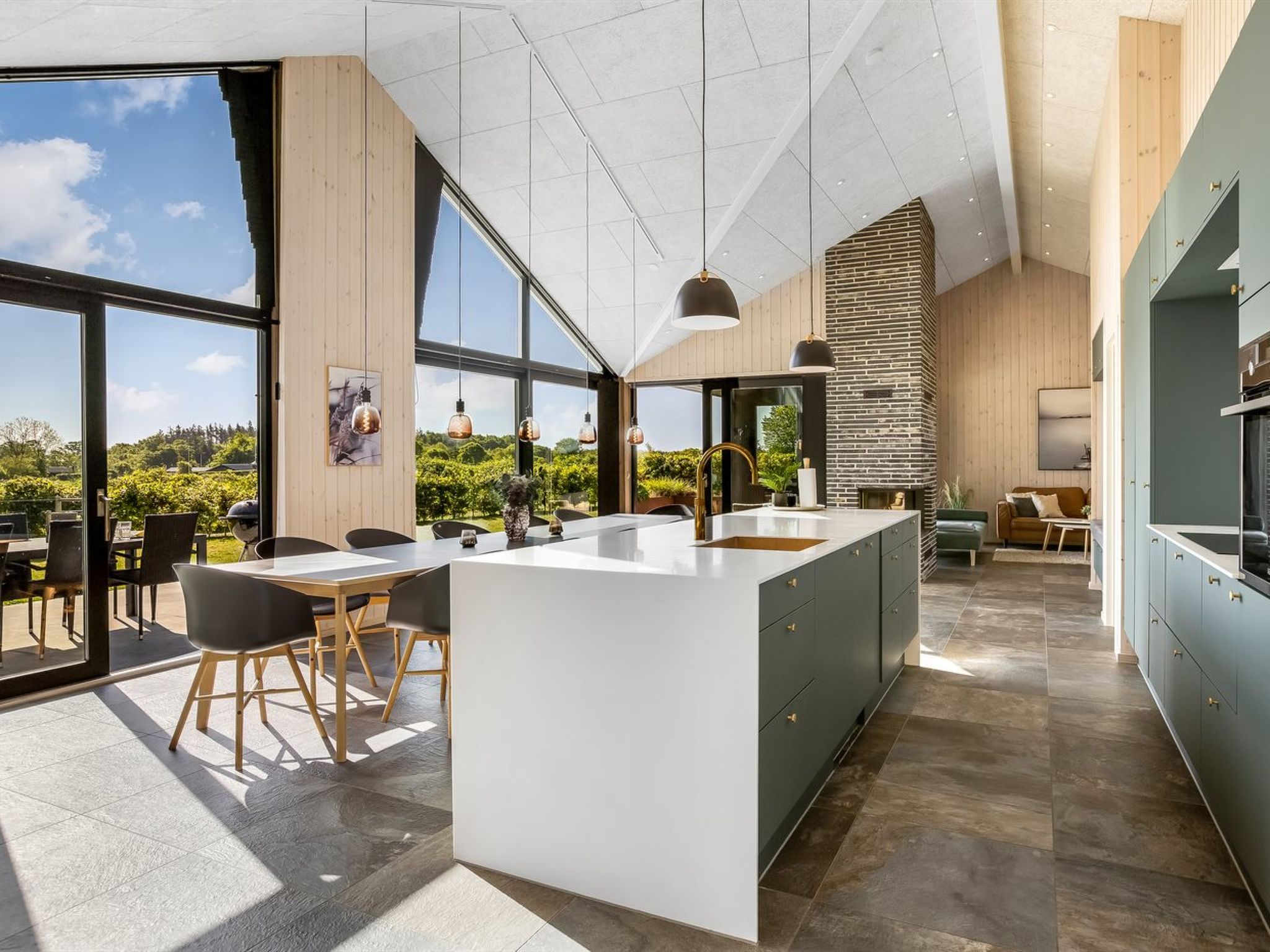 "Goesta" - 250m from the sea-Drinnen