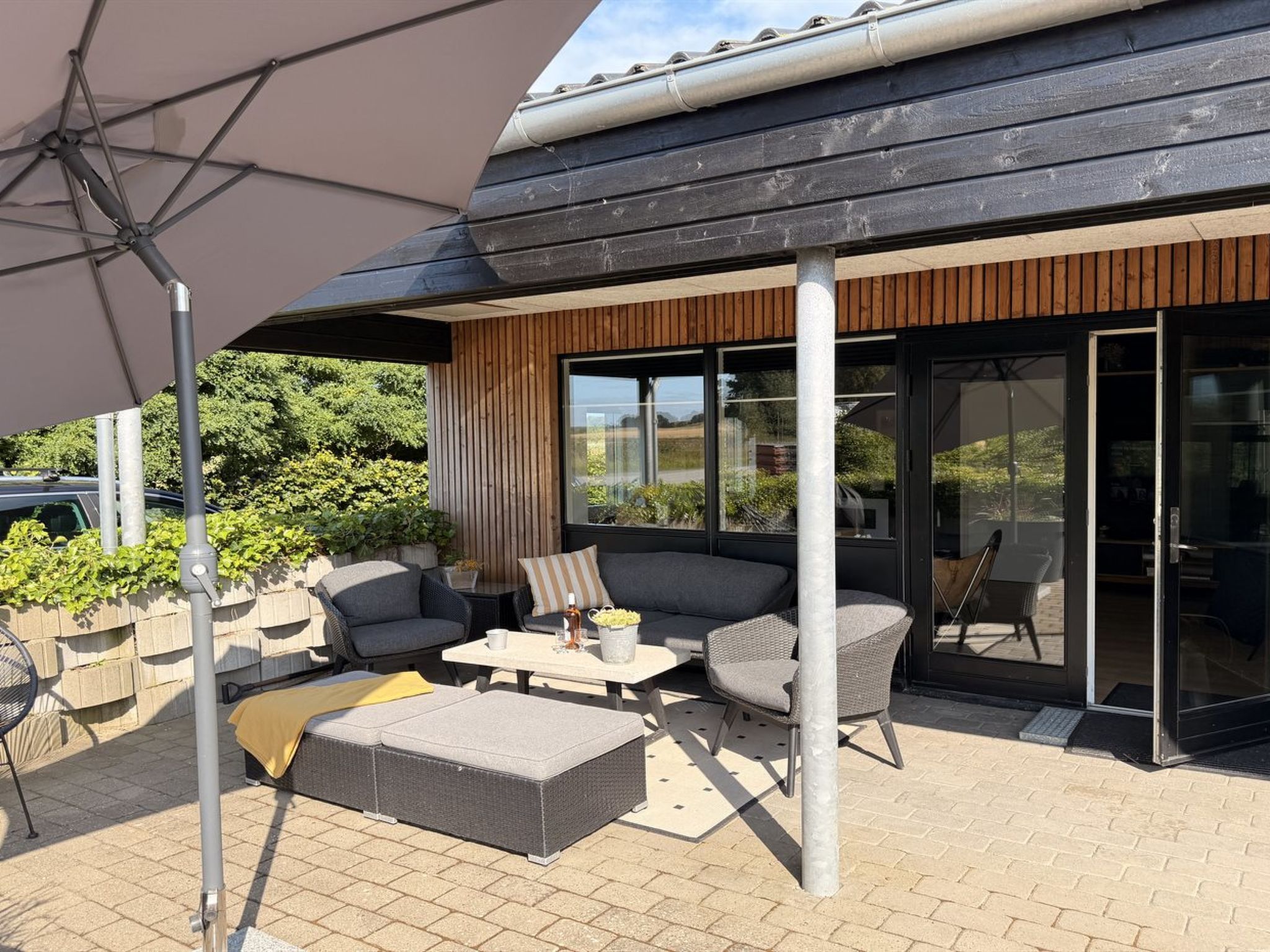 "Harri" - 400m from the sea - Outside