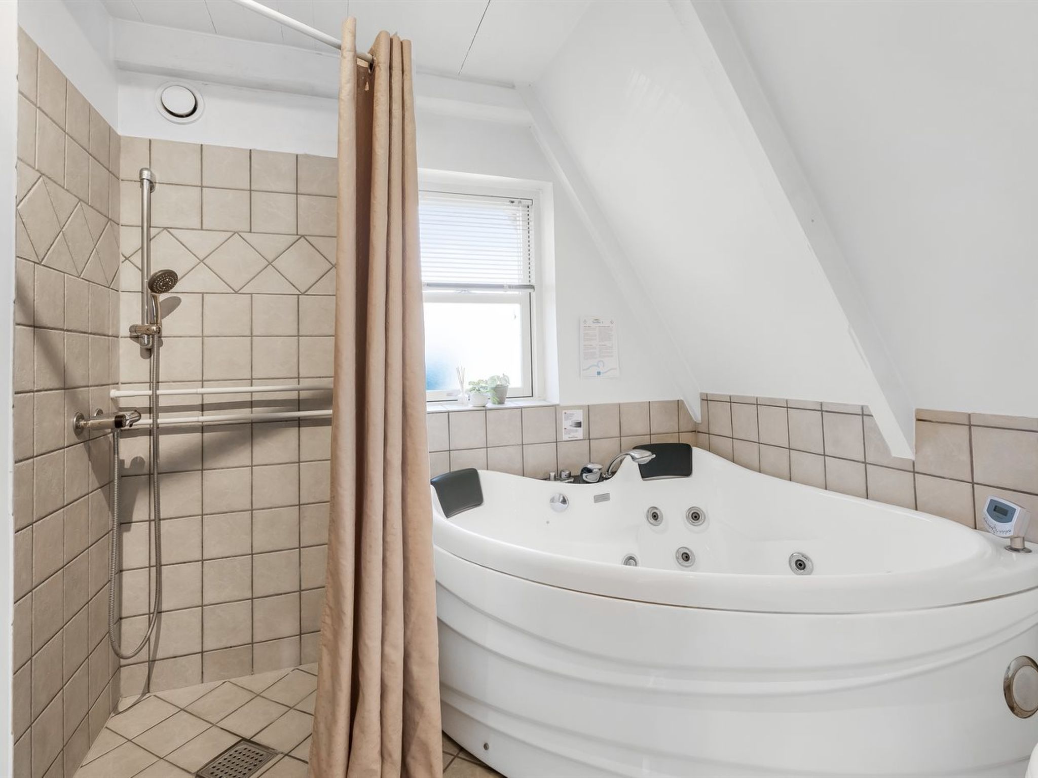 "Murtuz" - 50m from the sea-Inside