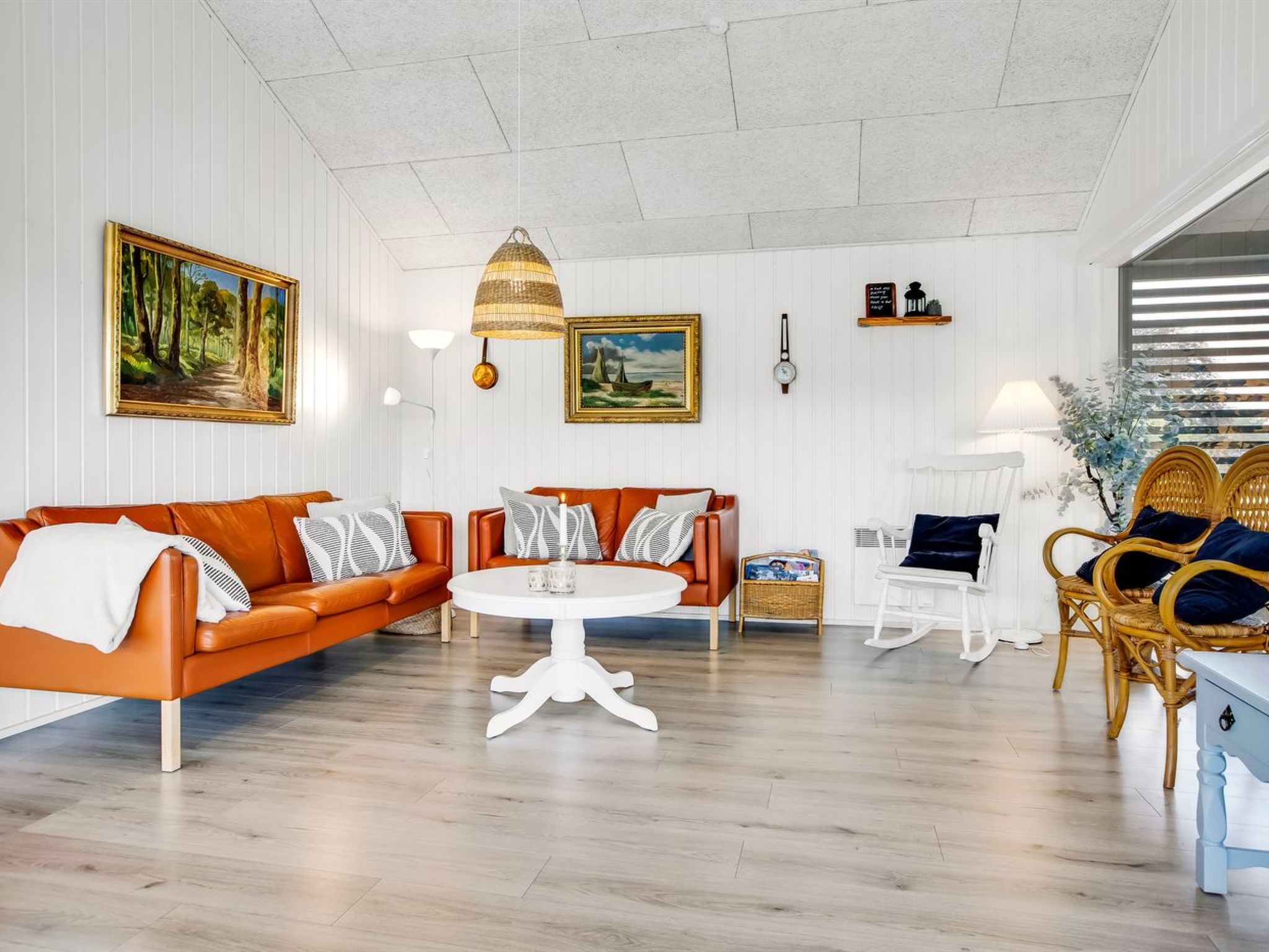 "Sigrun" - 300m from the sea - Binnen