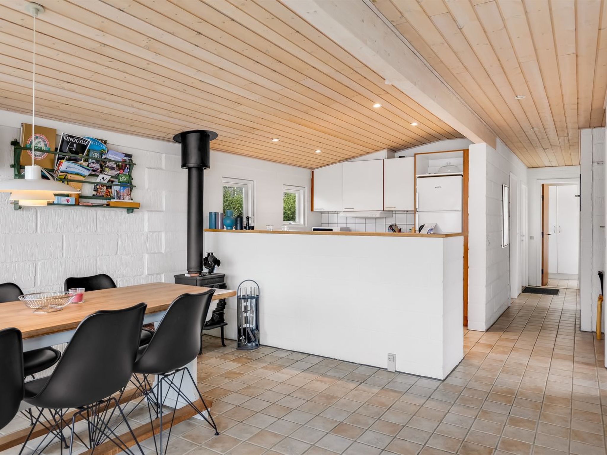 "Gudmund" - 50m from the sea-Drinnen