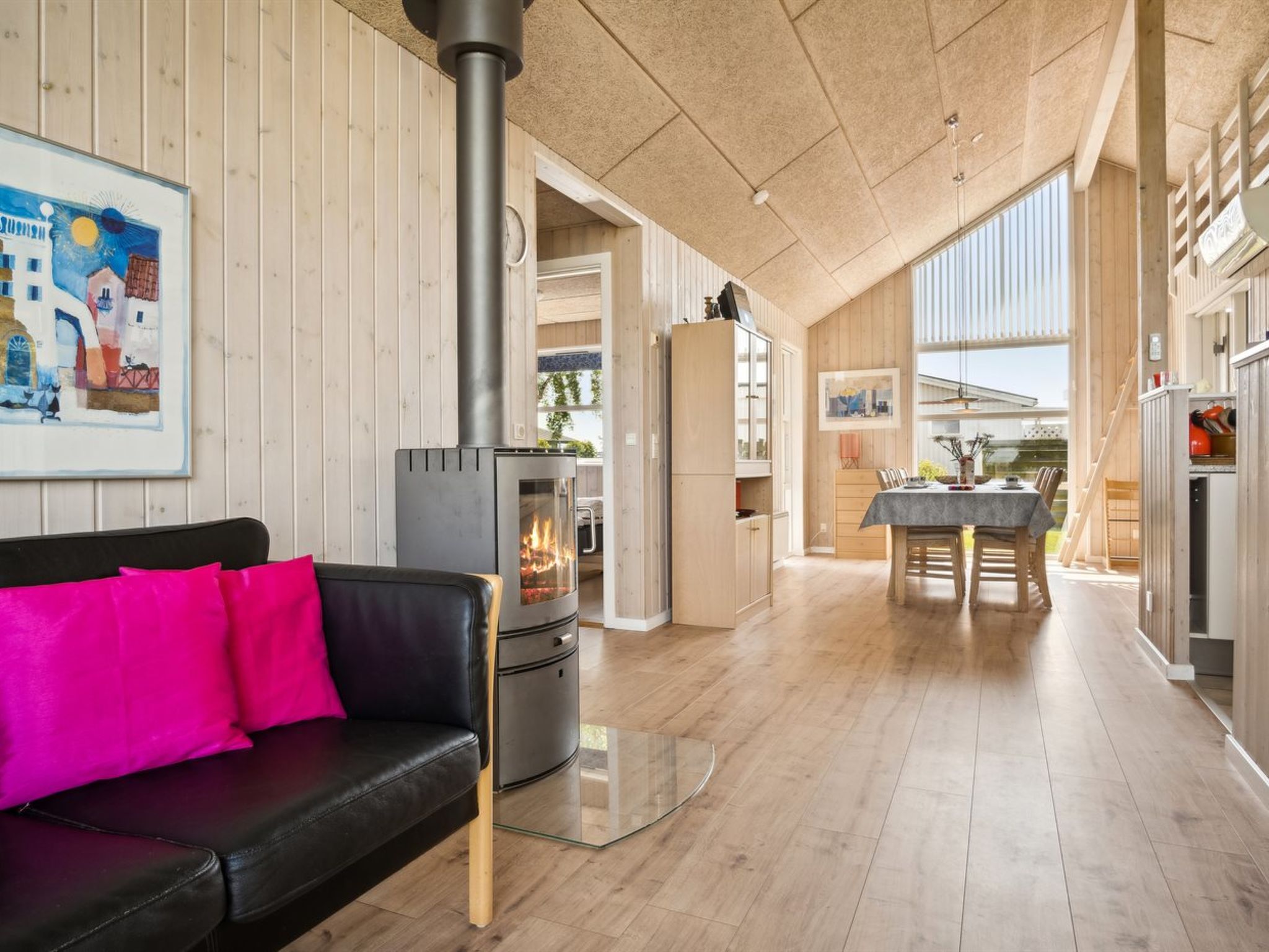 "Neno" - 100m from the sea-Binnen