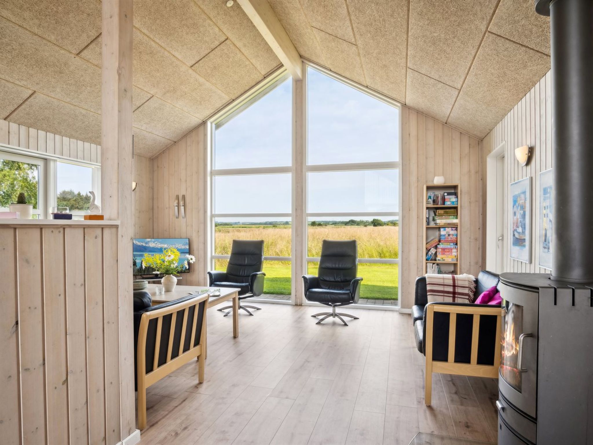 "Neno" - 100m from the sea-Binnen