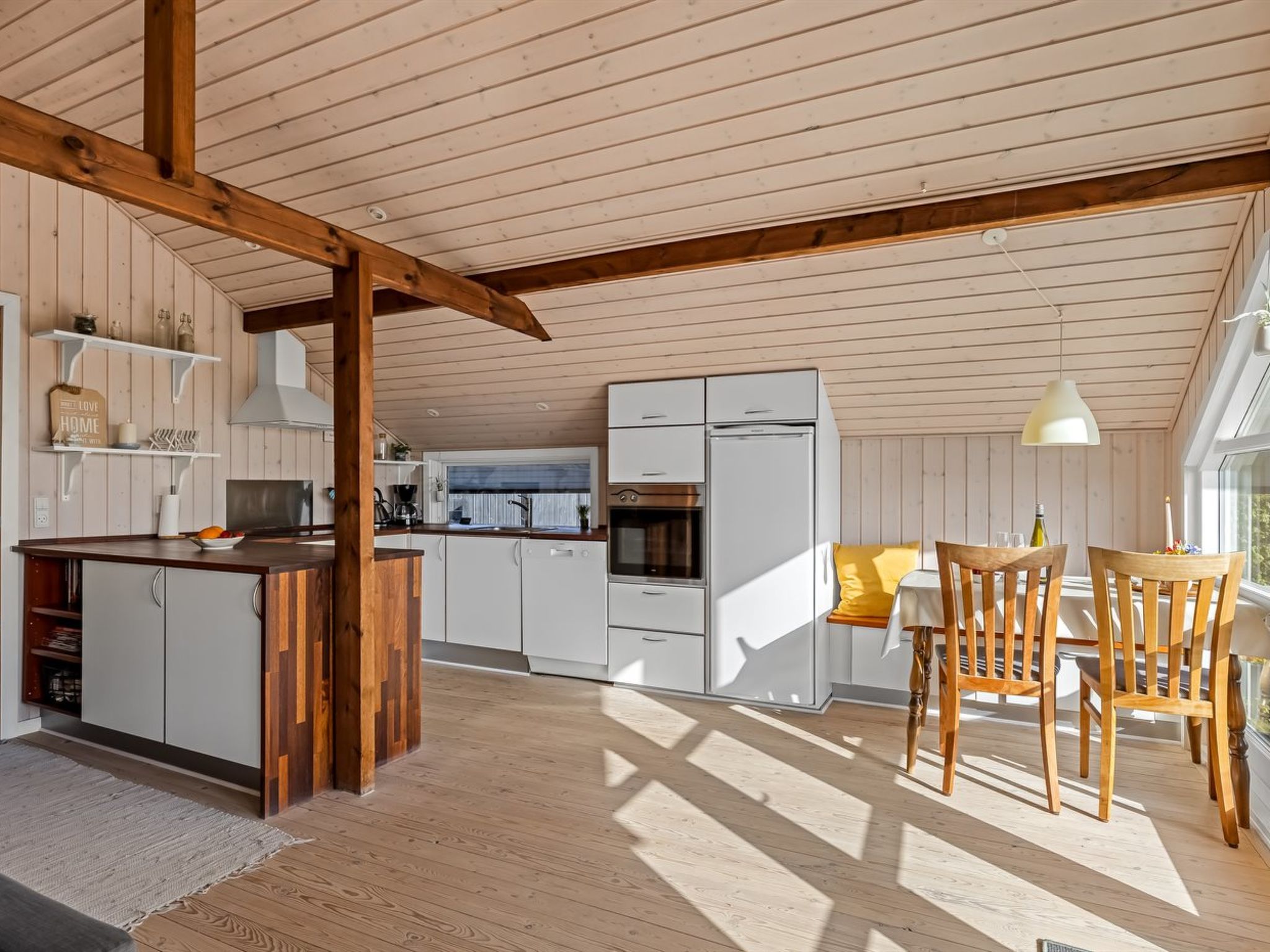 "Uuno" - 200m from the sea - Binnen