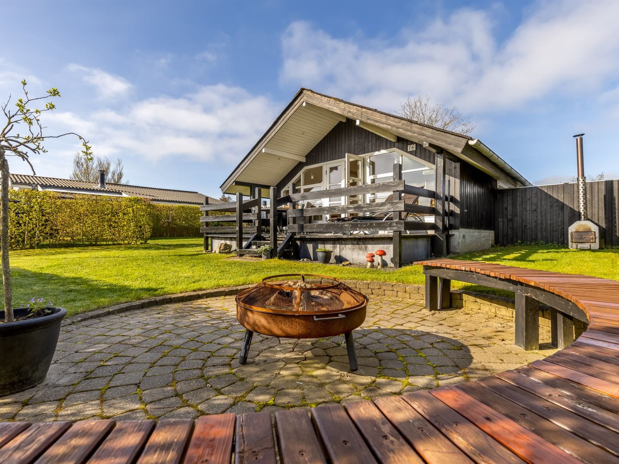"Uuno" - 200m from the sea - Buiten
