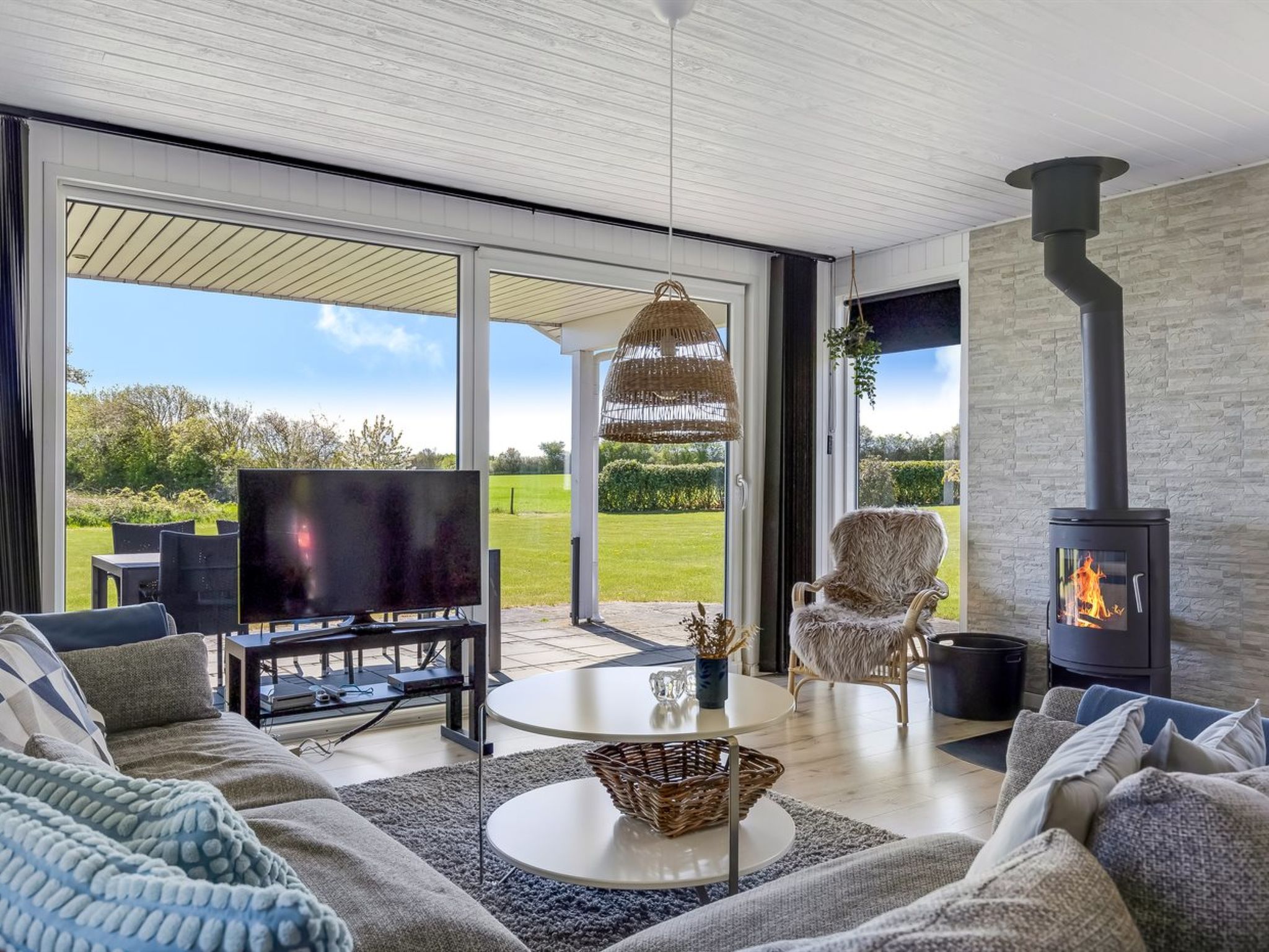 "Susianna" - 550m from the sea - Binnen