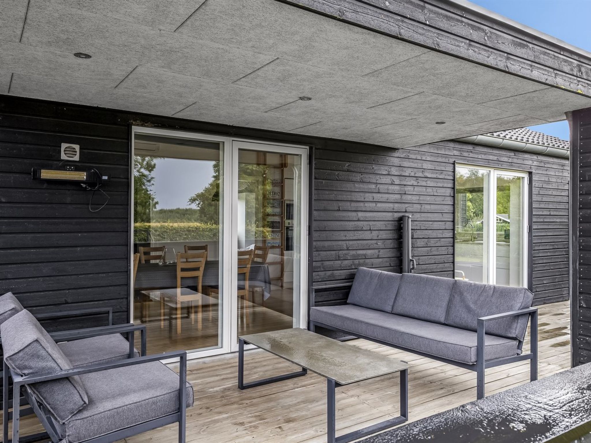 "Djuna" - 475m from the sea