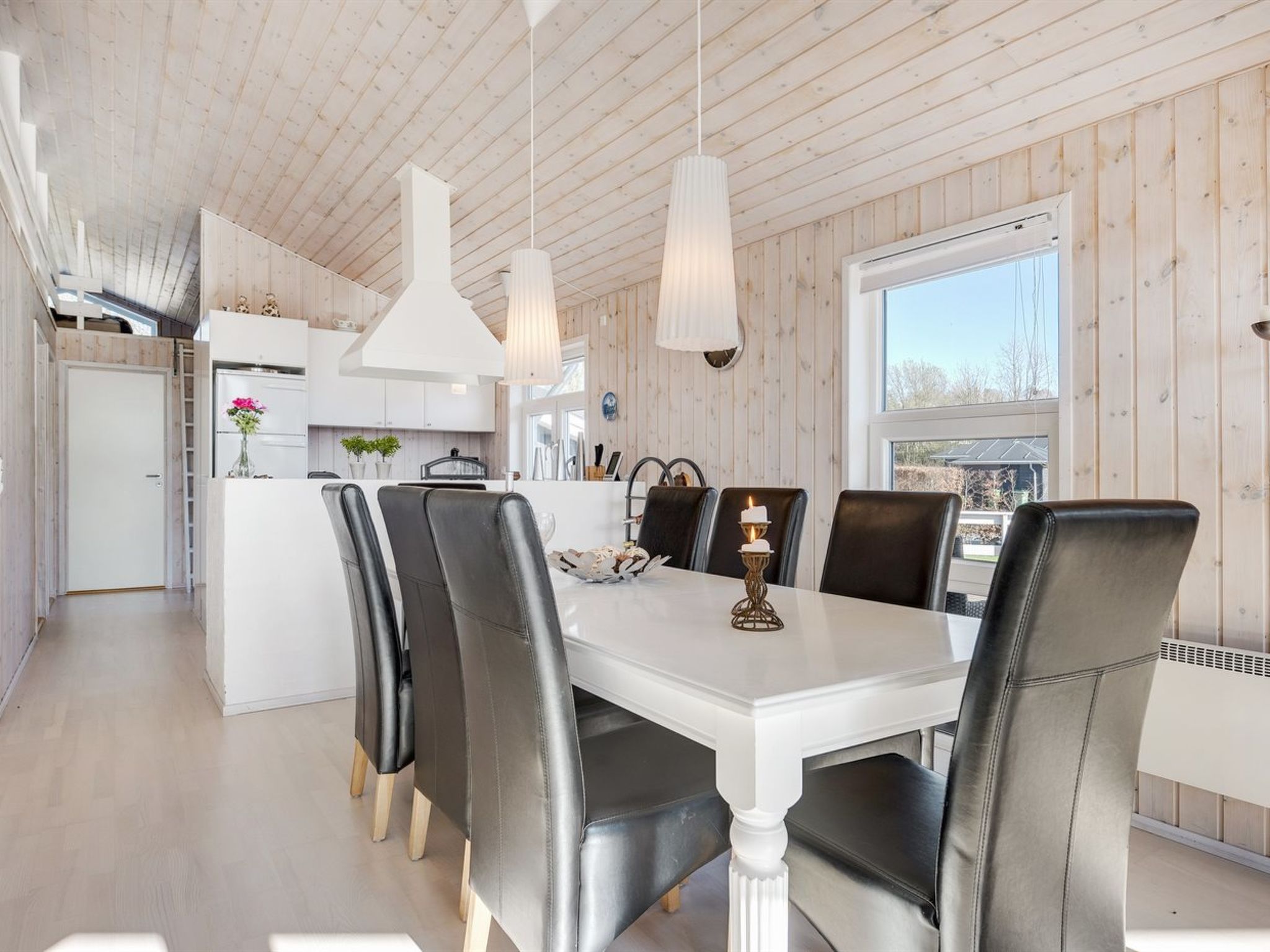 "Enja" - 150m from the sea - Binnen