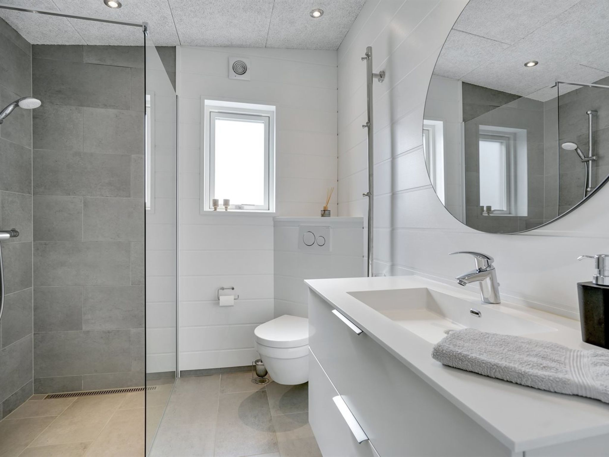 "Klarin" - 350m from the sea - Binnen