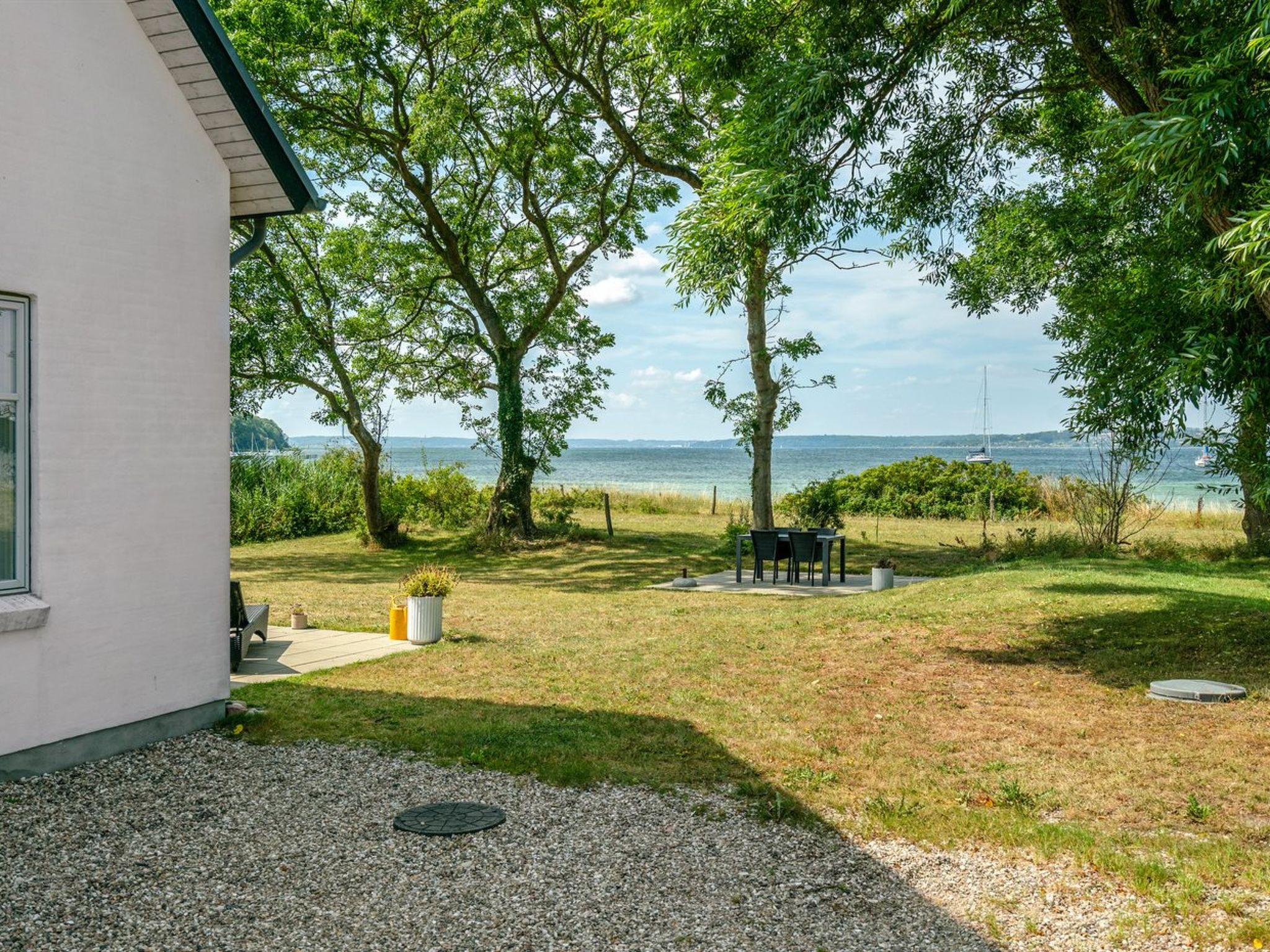 "Jeppe" - 50m to the fjord-Buiten