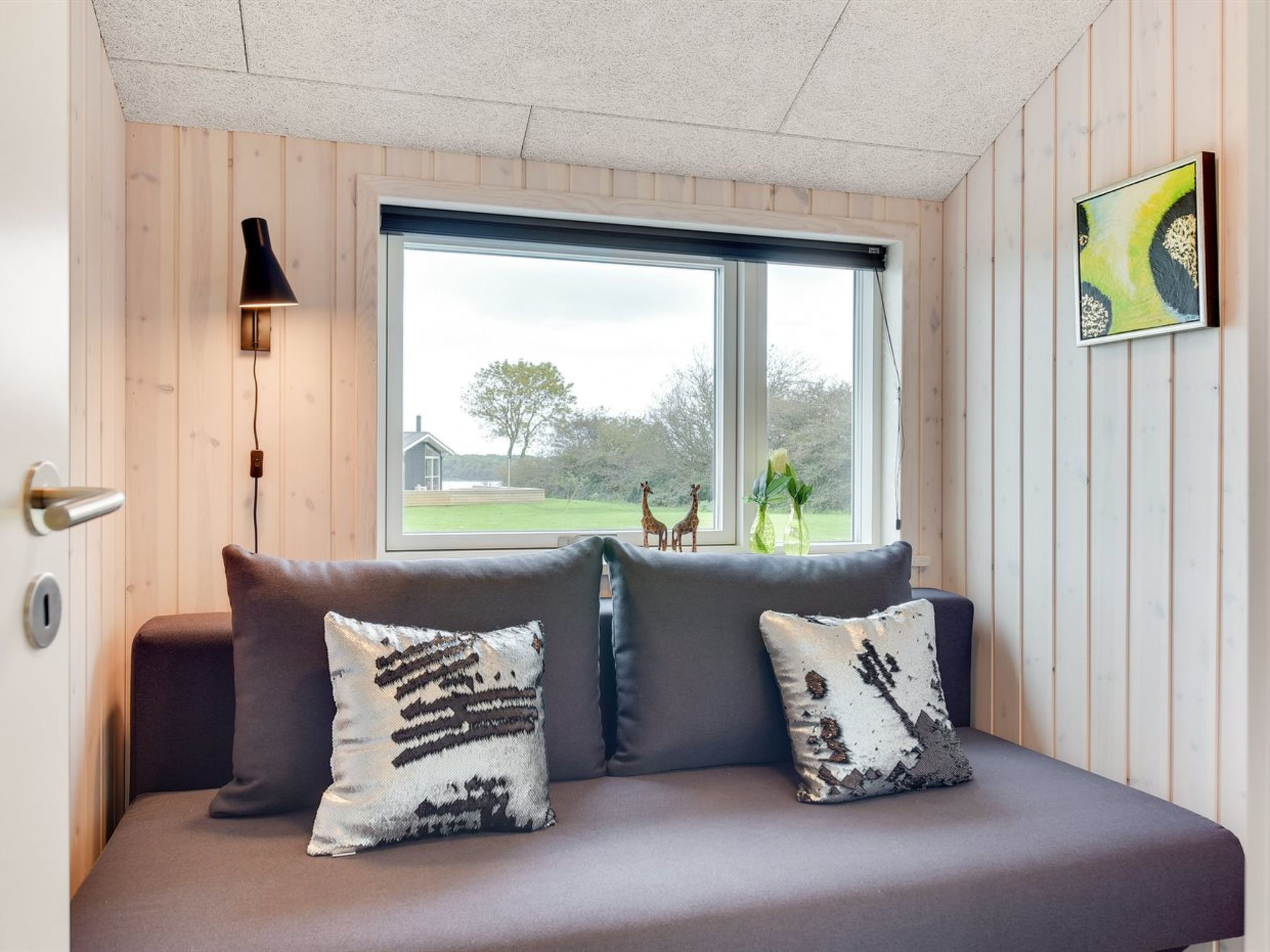 "Rathulf" - 500m from the sea - Binnen