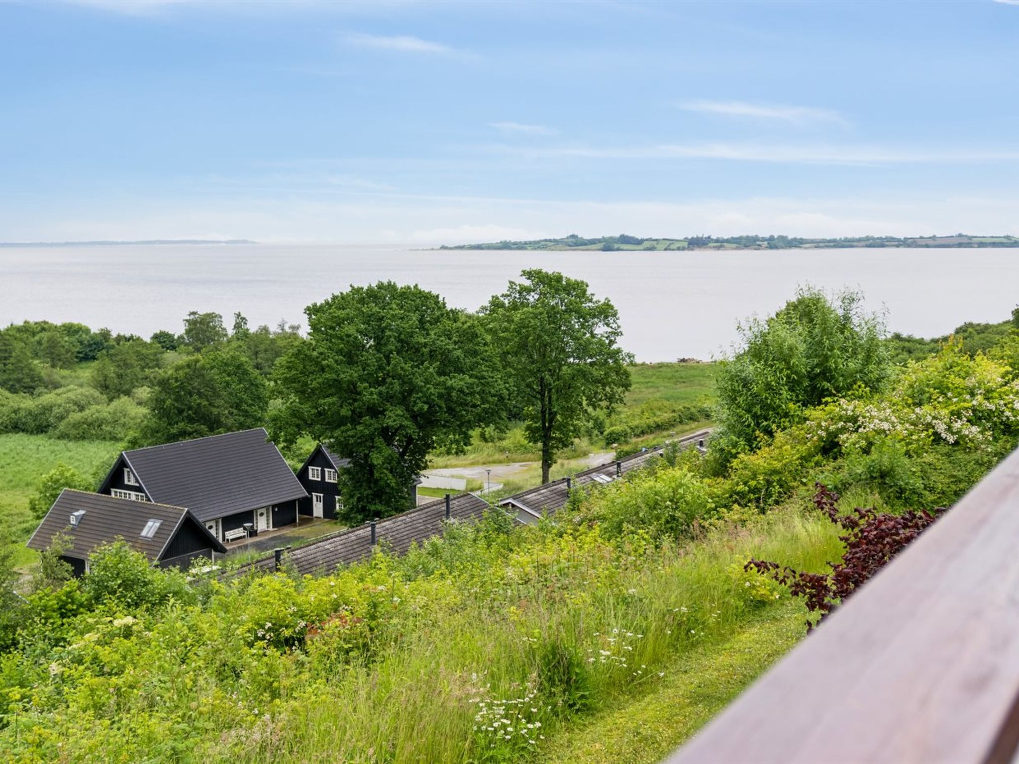 "Isbiorn" - 300m from the sea
