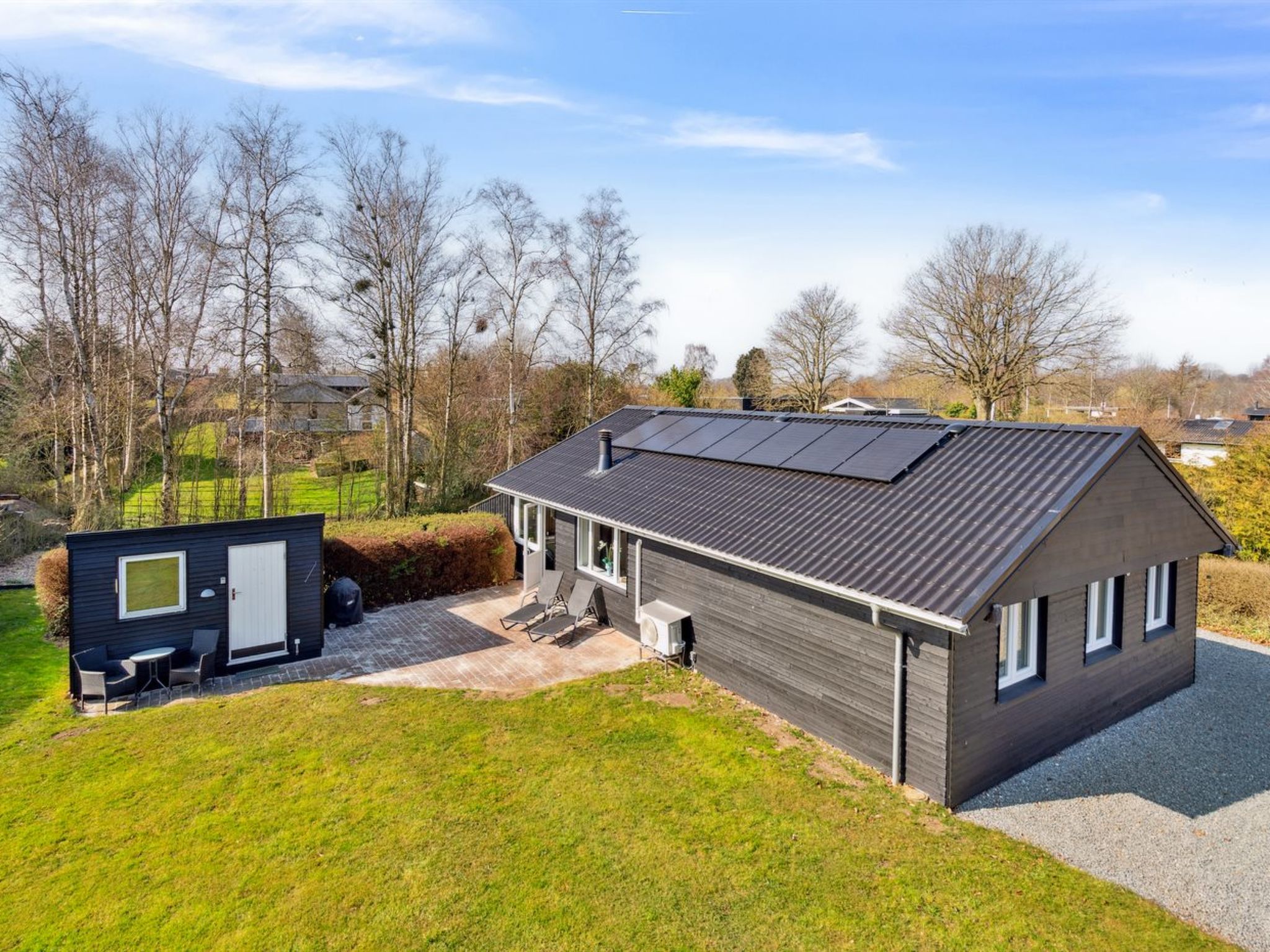 "Vemund" - 500m from the sea-Draußen