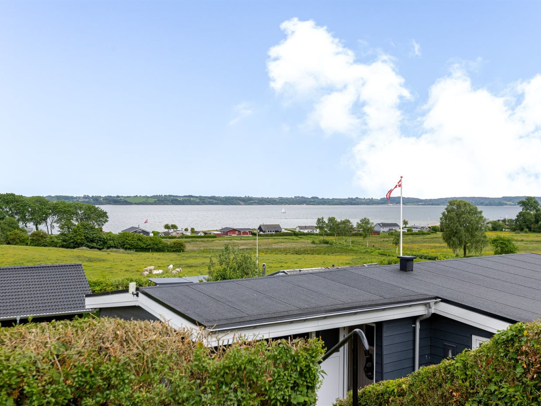 "Gyda" - 350m from the sea