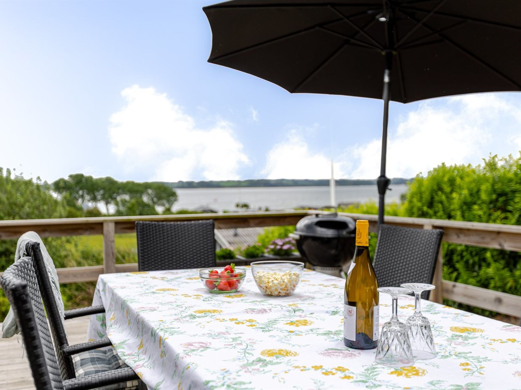 "Gyda" - 350m from the sea - Buiten