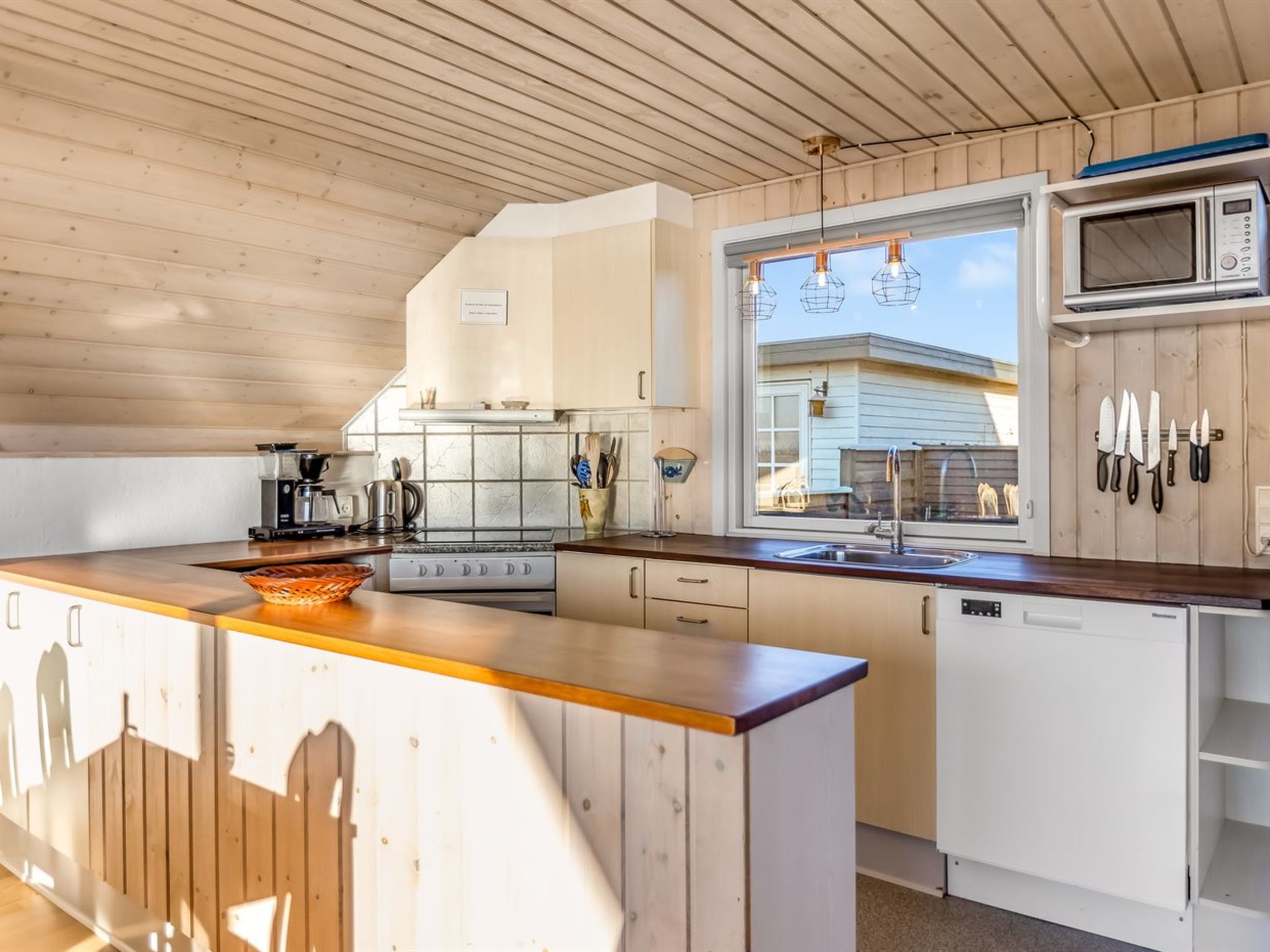 "Elisabete" - 600m from the sea-Inside