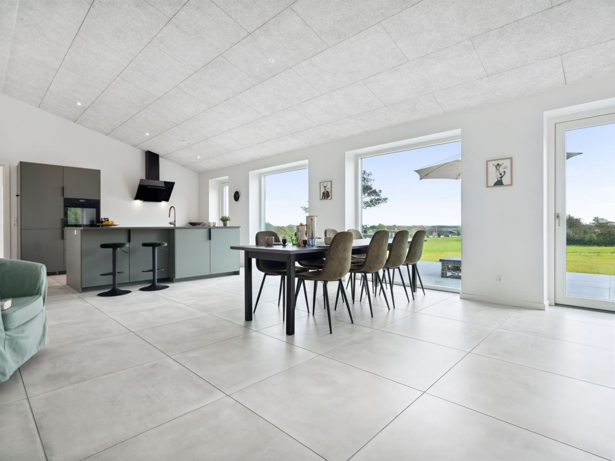 "Landuin" - 30km from the sea - Binnen